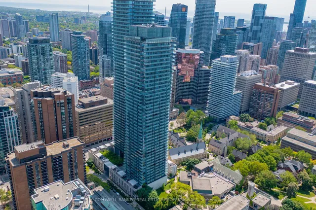 65 St Mary St #2202, Toronto 2