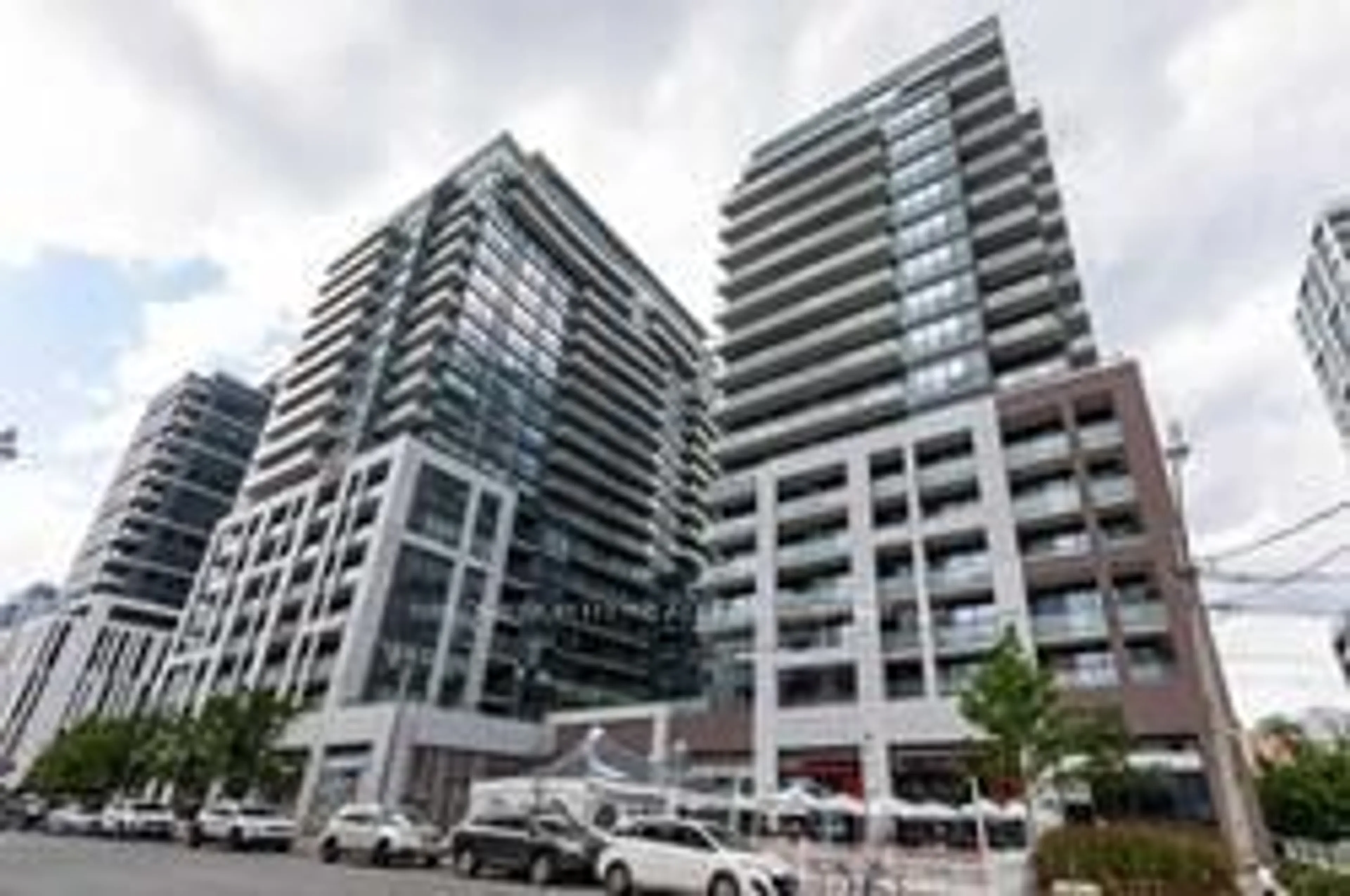 Blurry image for 460 Adelaide St #1726, Toronto Ontario M5A 1N6