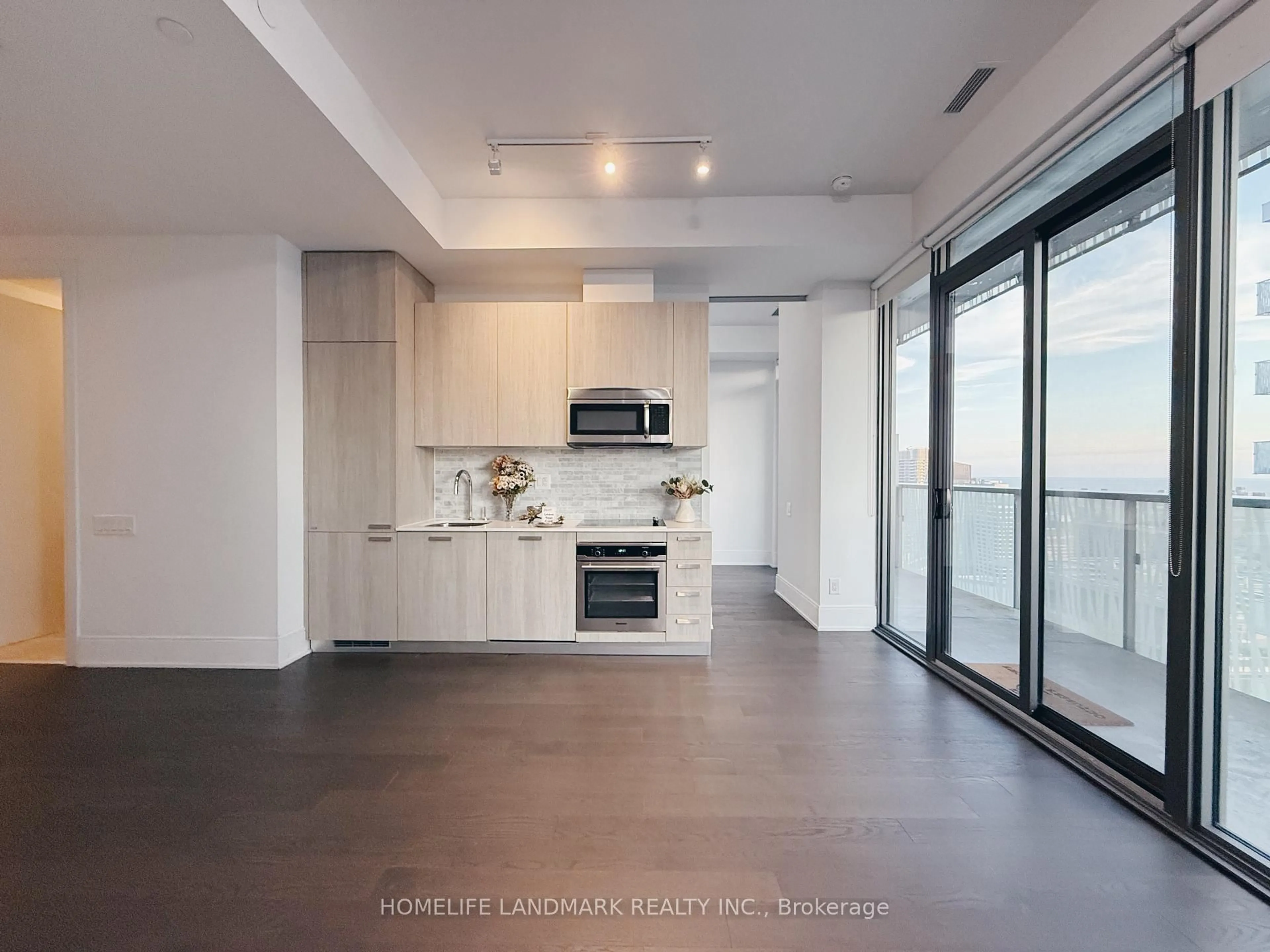 Open concept kitchen, unknown for 50 Charles St #LPH5304, Toronto Ontario M4Y 0C3