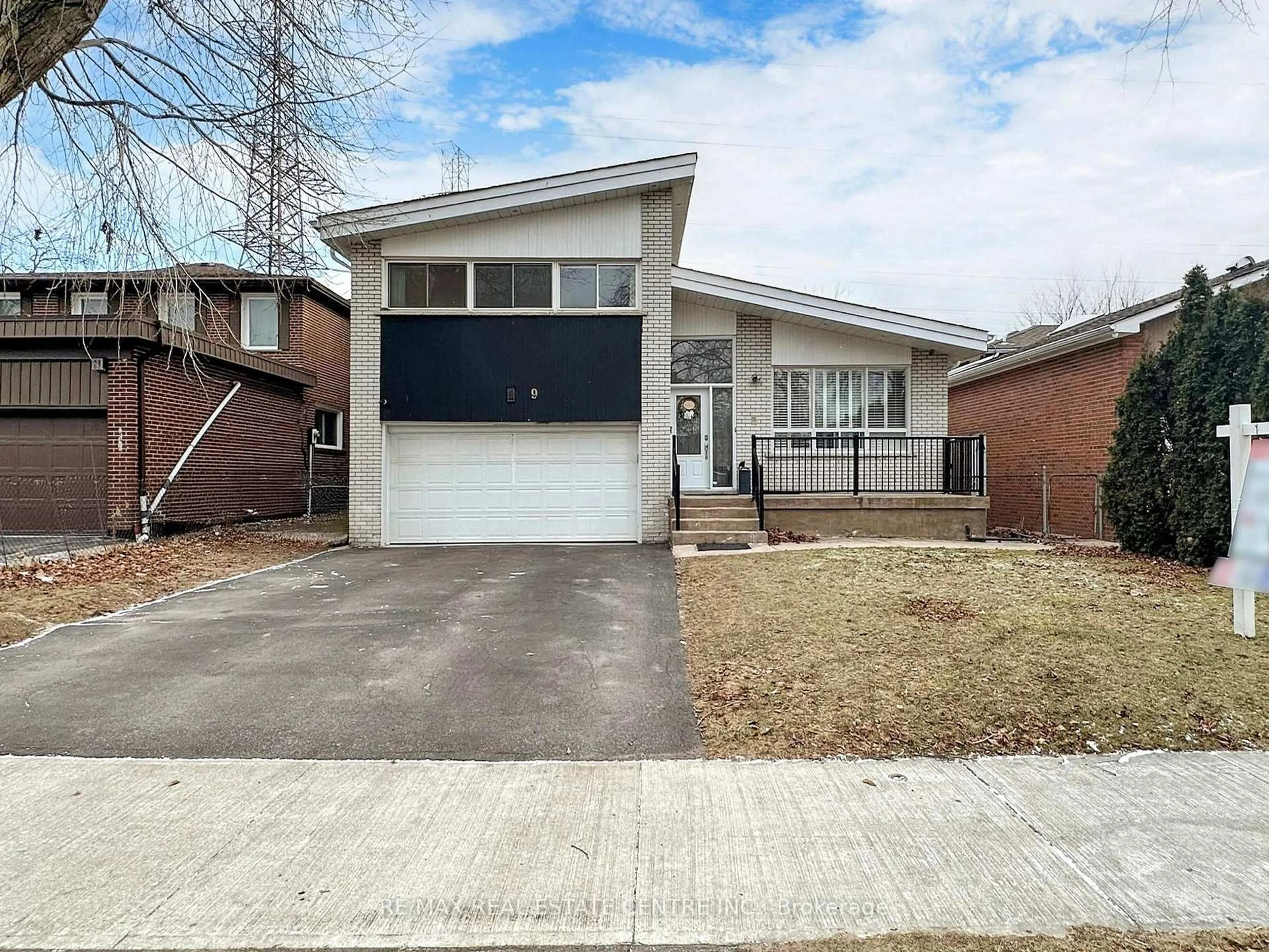 Home with brick exterior material, street for 9 Fairchild Ave, Toronto Ontario M2M 1T5