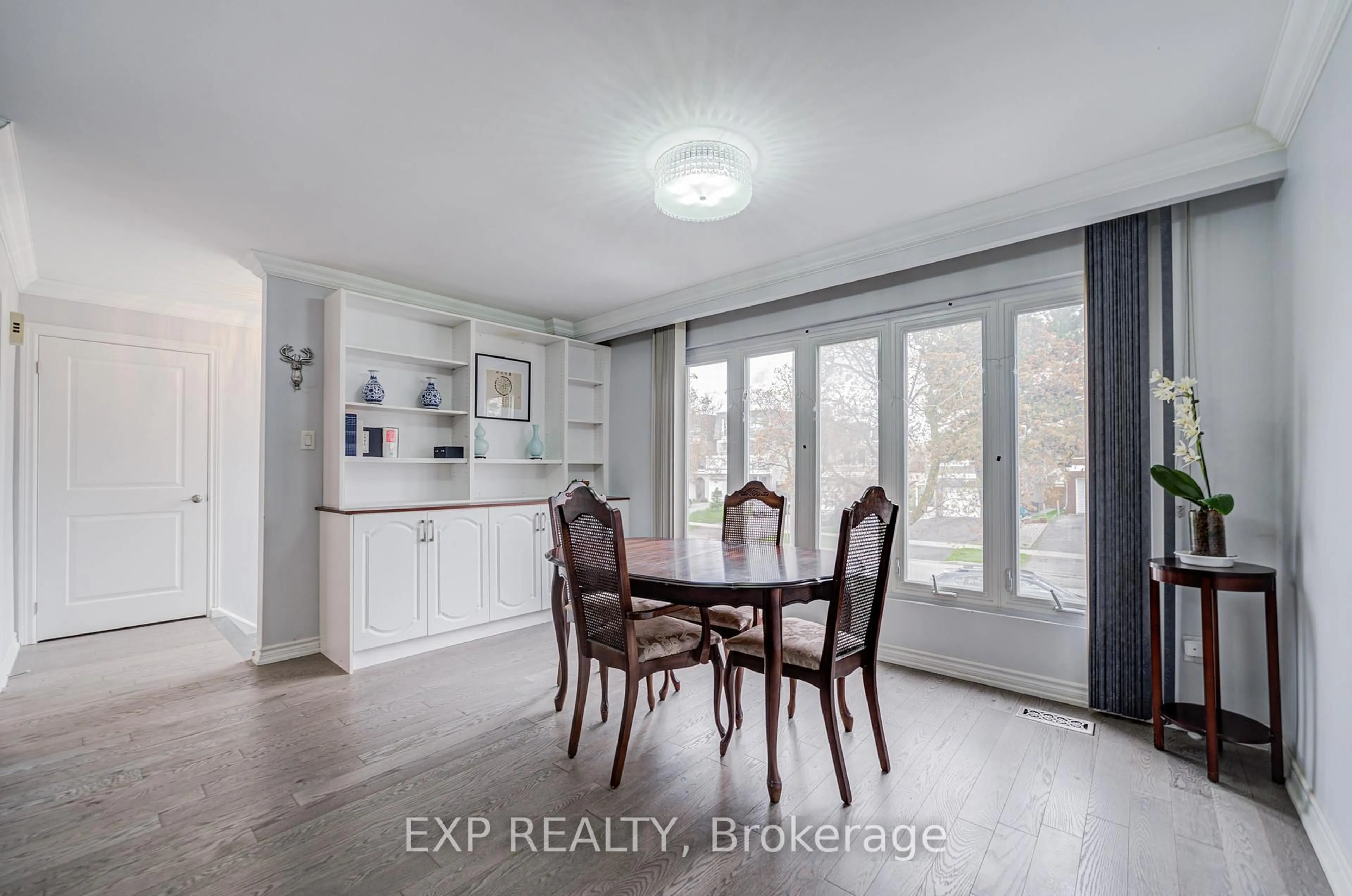 Dining room, unknown for 124 Chipwood Cres, Toronto Ontario M2J 3X7
