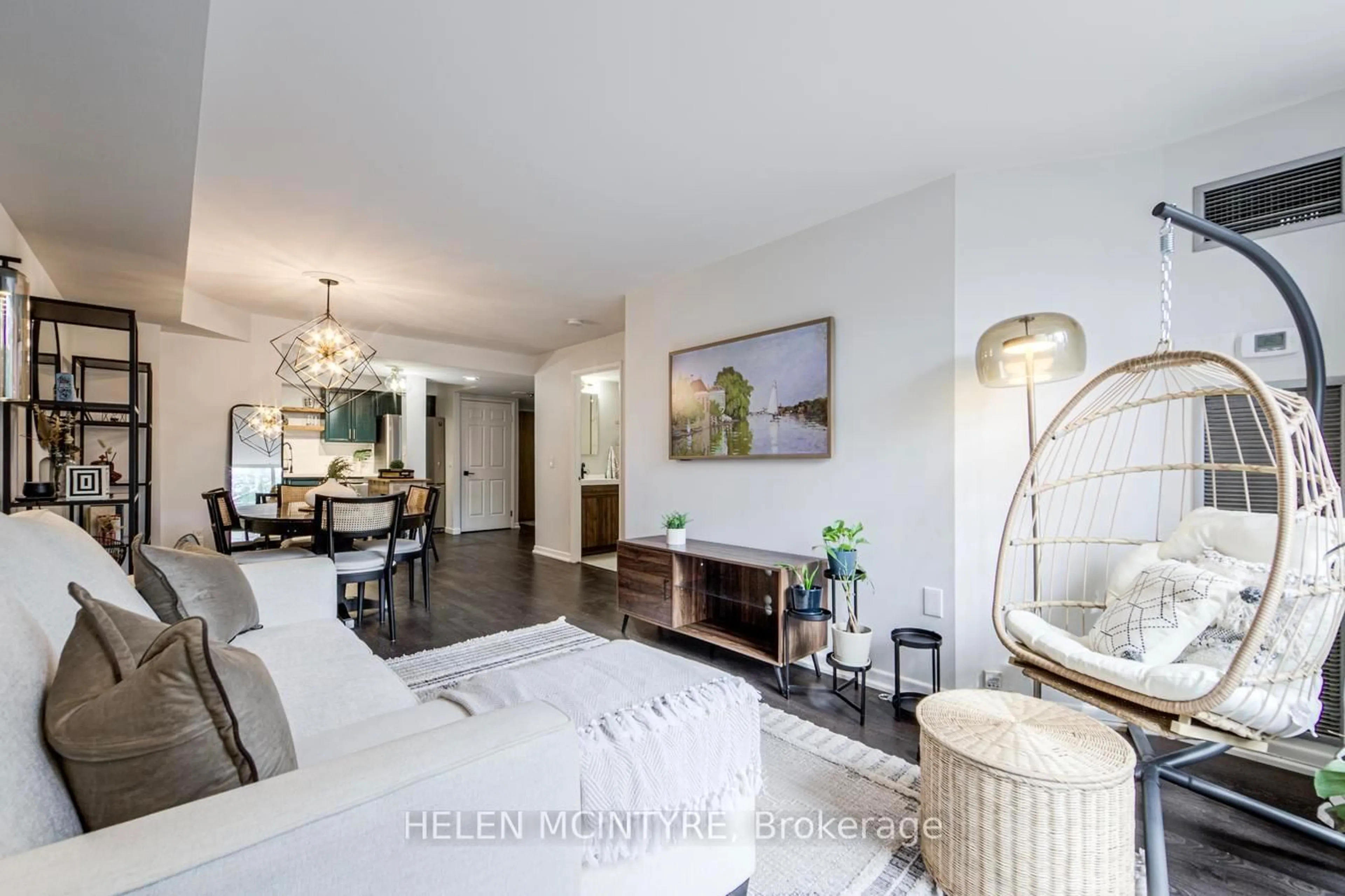 Living room with furniture, unknown for 955 Millwood Rd #222, Toronto Ontario M4G 4E3