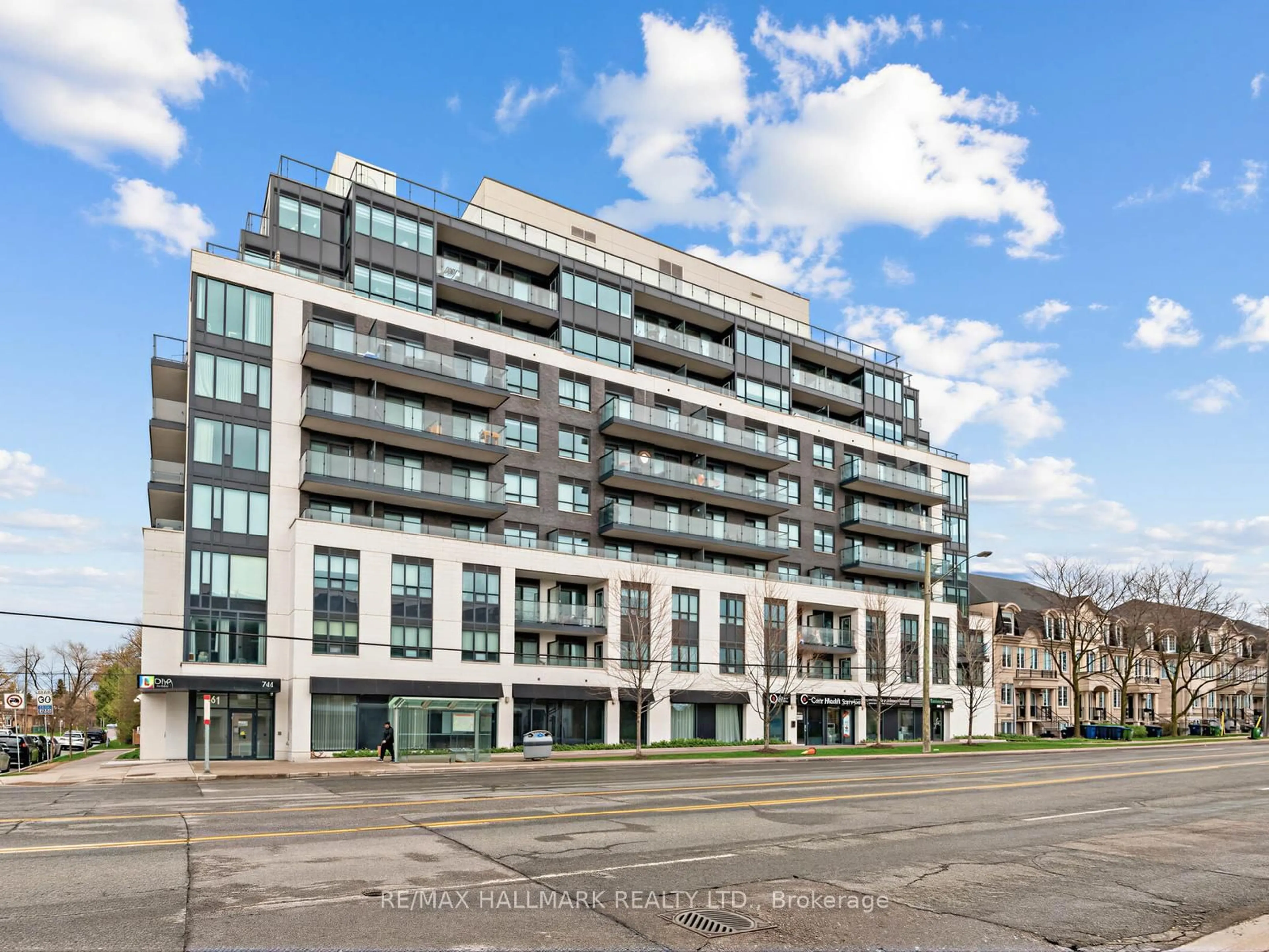 Unknown for 741 Sheppard Ave #202, Toronto Ontario M3H 0C9