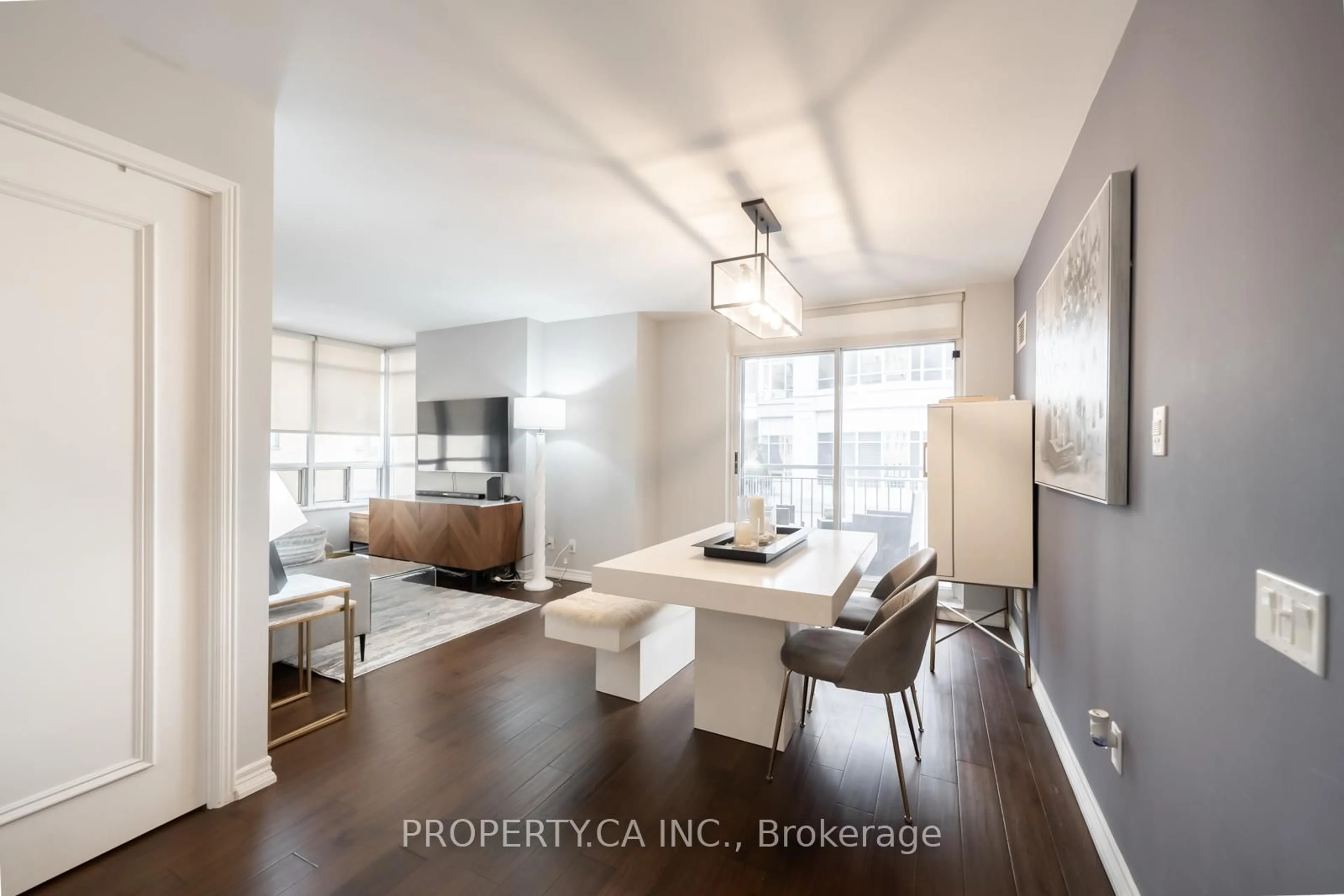 Unknown for 60 St Clair Ave #202, Toronto Ontario M4V 1M1