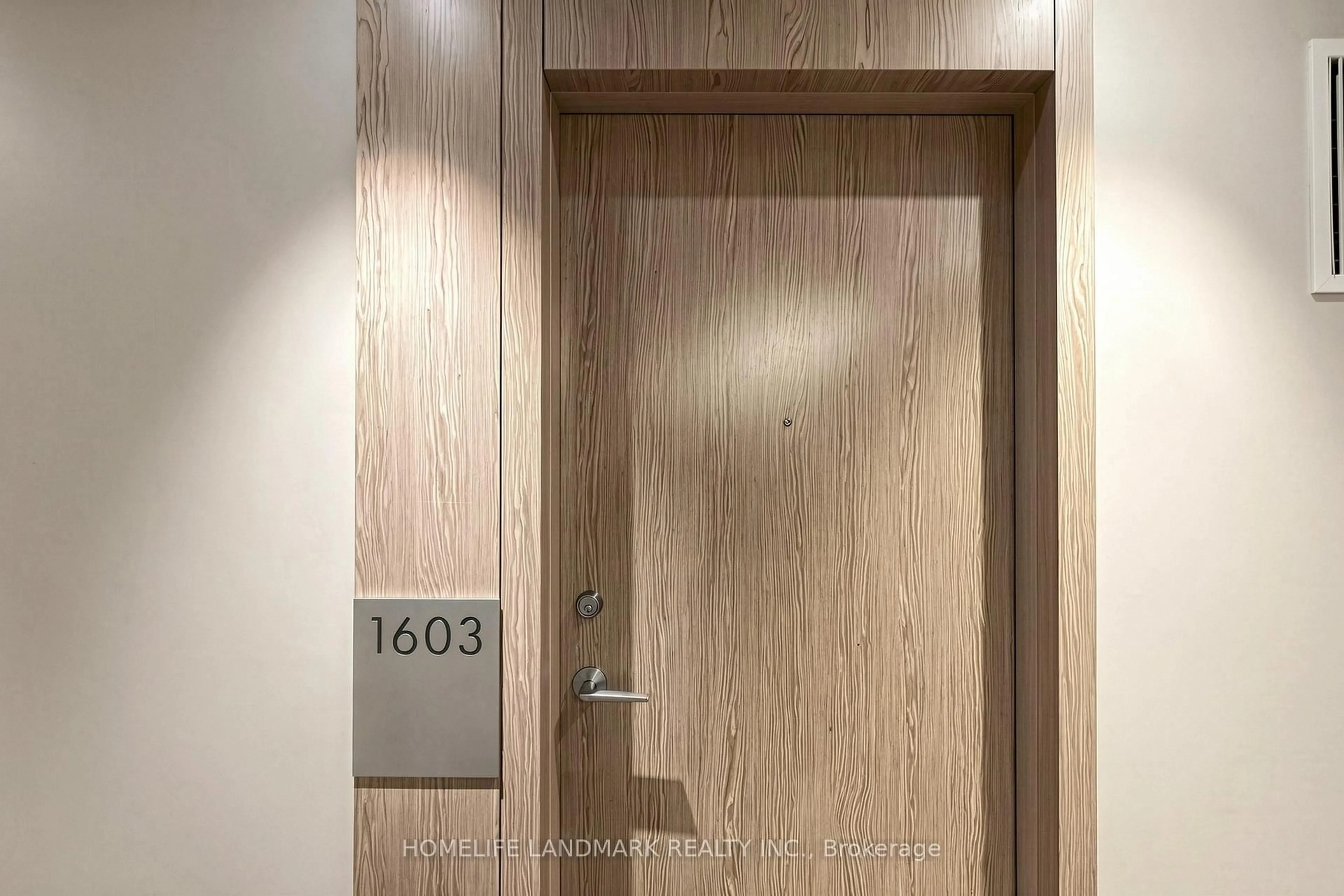 Indoor foyer for 215 Queen St #1603, Toronto Ontario M5V 0P5