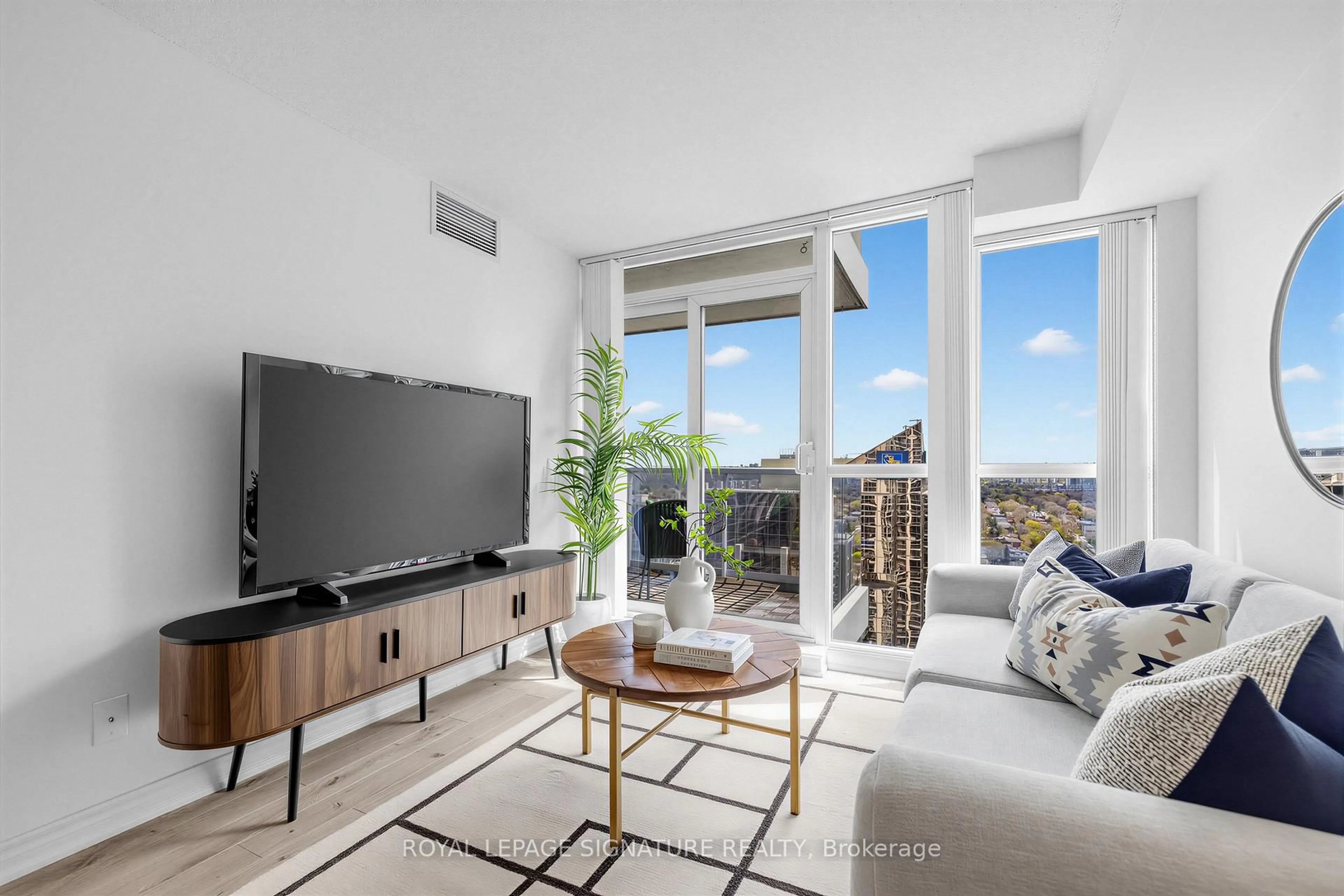 Living room with furniture, unknown for 4978 Yonge St #3302, Toronto Ontario M2N 7G8