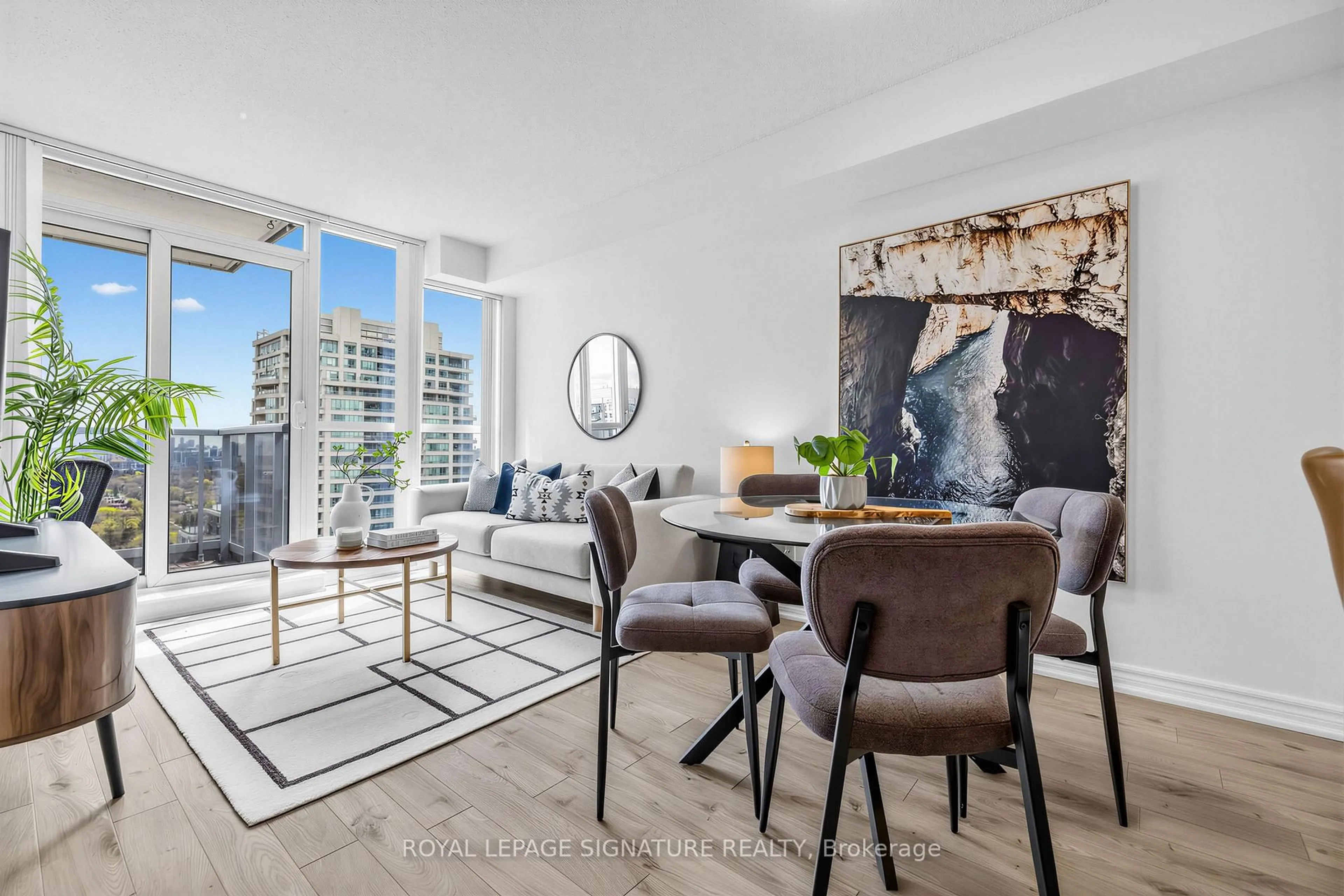 Living room with furniture, unknown for 4978 Yonge St #3302, Toronto Ontario M2N 7G8