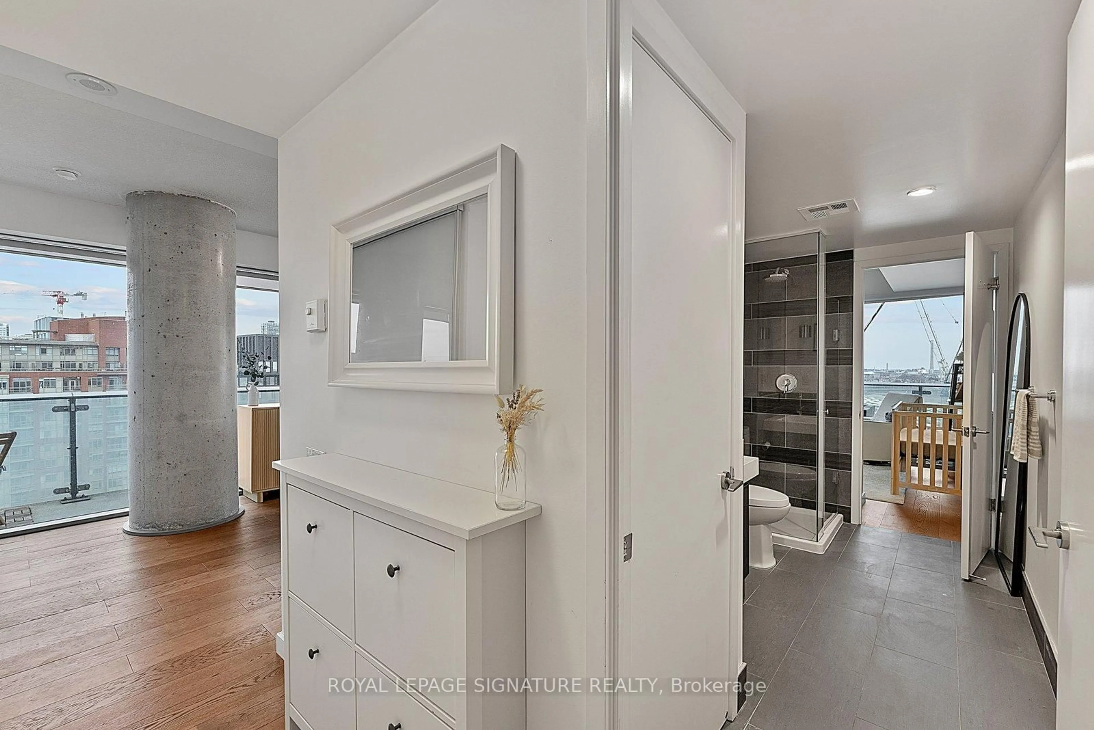 Indoor entryway for 70 Distillery Lane #1103, Toronto Ontario M5A 0E3
