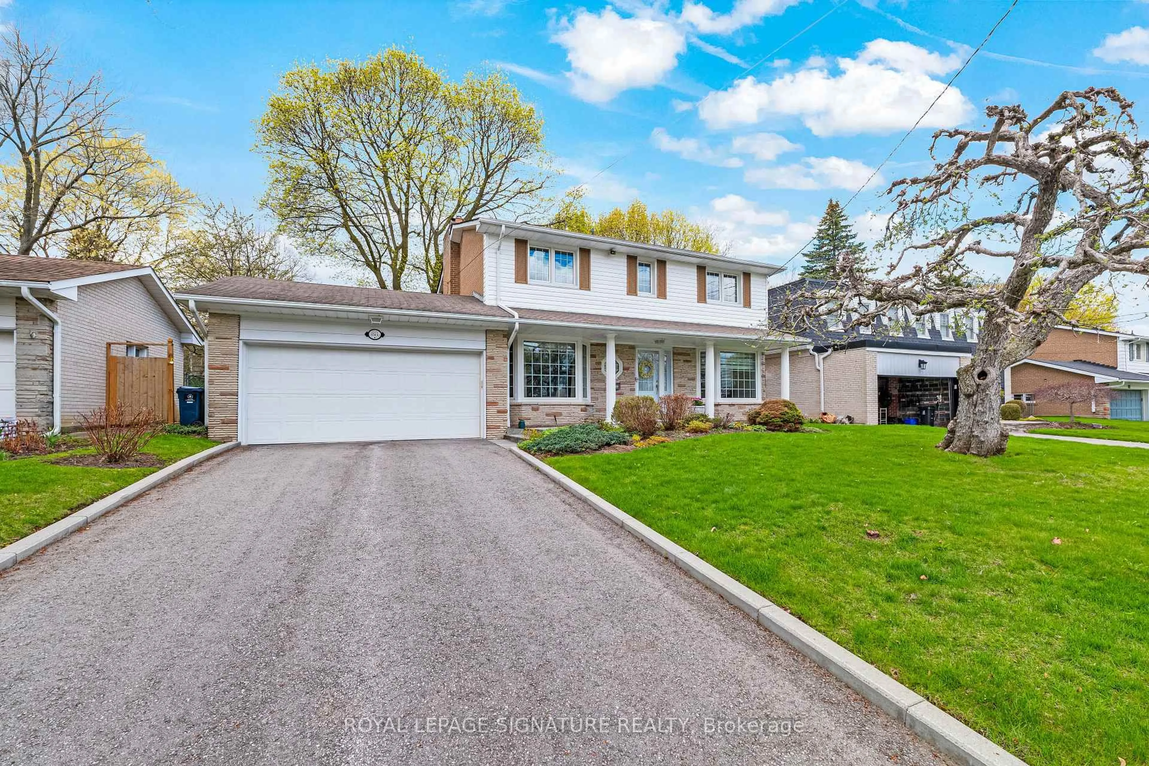 Home with vinyl exterior material, street for 88 Page Ave, Toronto Ontario M2K 2B7