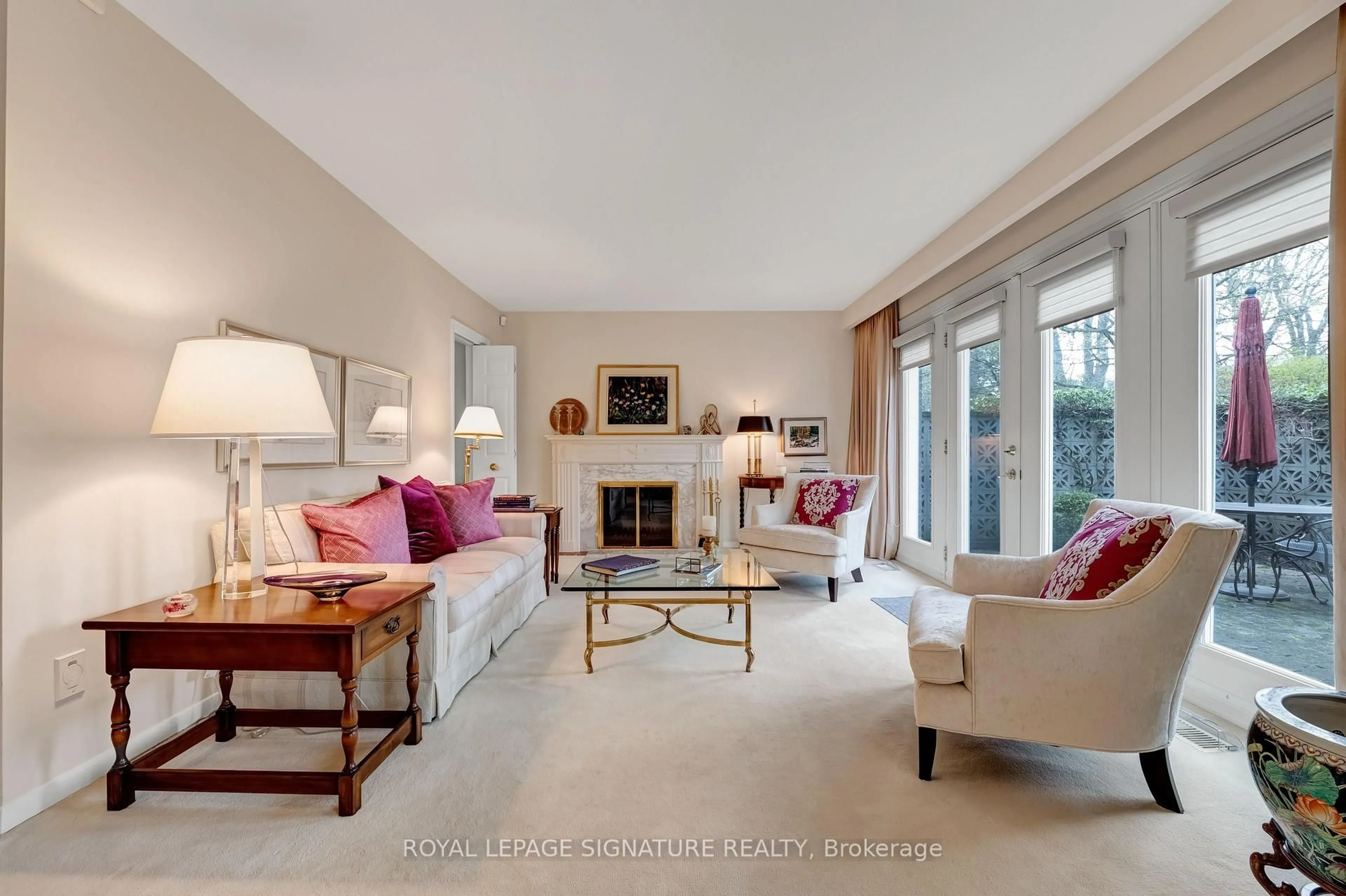 Living room with furniture, unknown for 88 Page Ave, Toronto Ontario M2K 2B7