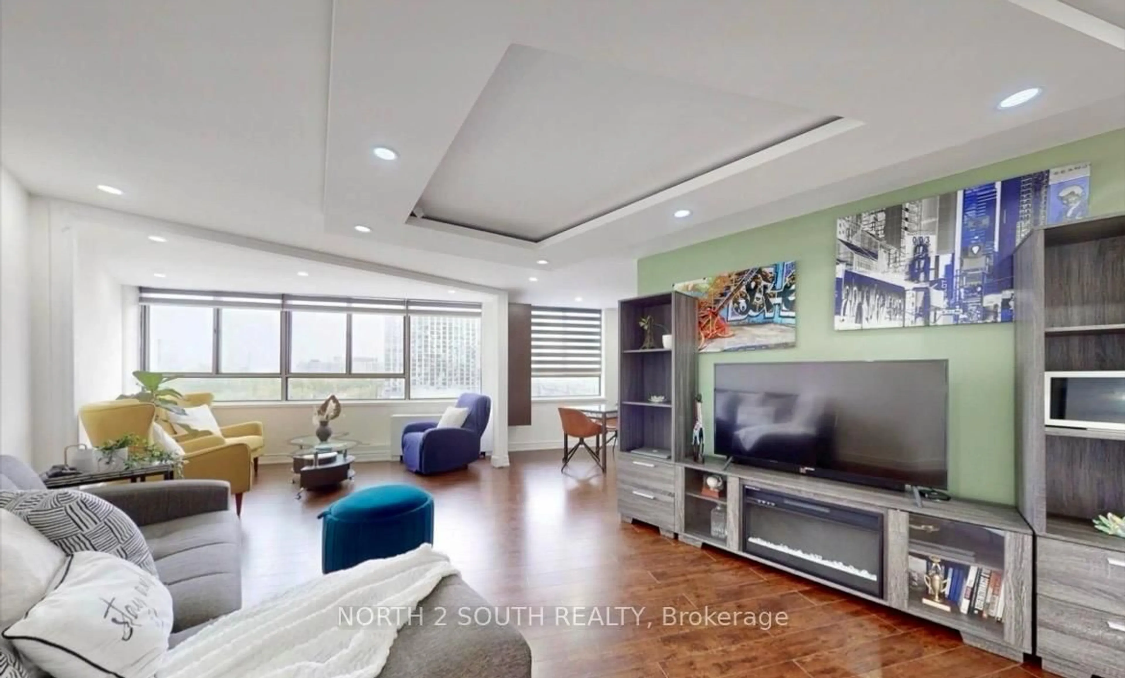 Living room with furniture, unknown for 270 Queens Quay #505, Toronto Ontario M5J 2N4