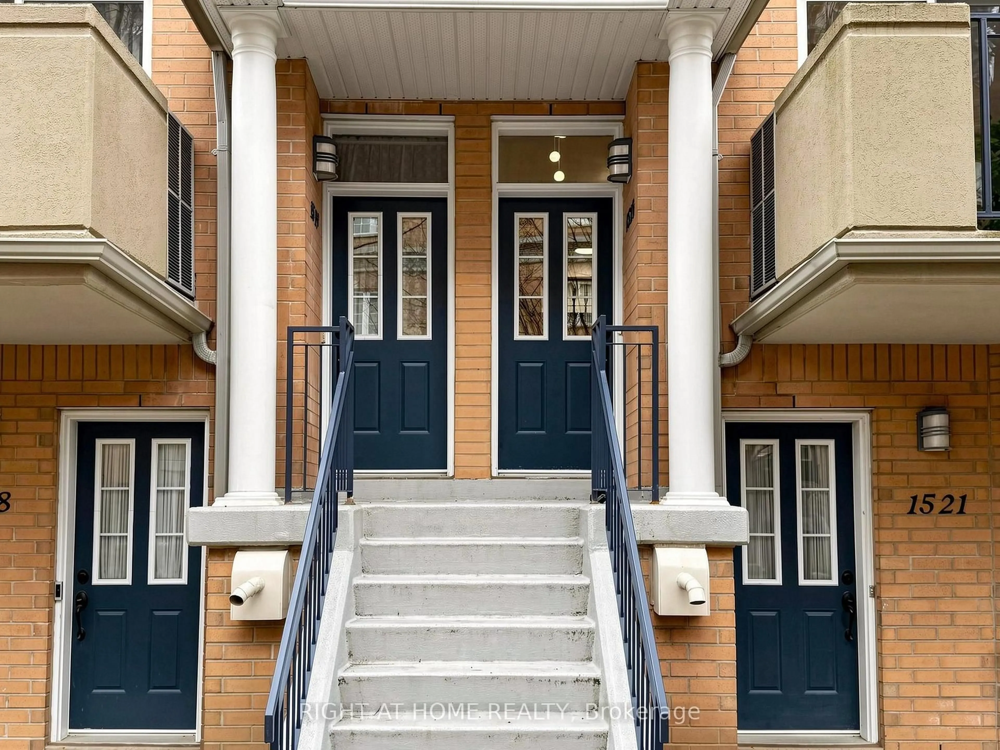 Unknown for 28 Sommerset Way #1520, Toronto Ontario M2N 6W7