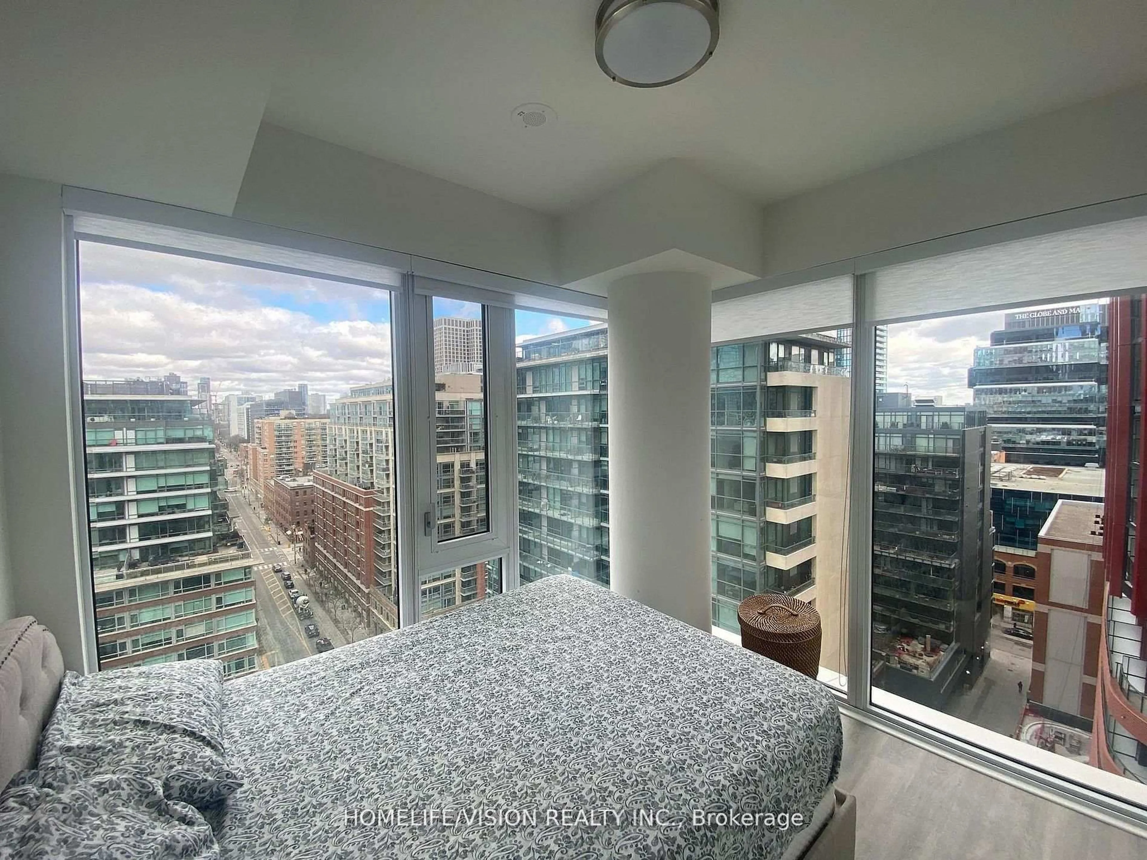 A pic of a room for 158 Front St #1418, Toronto Ontario M5A 0K9