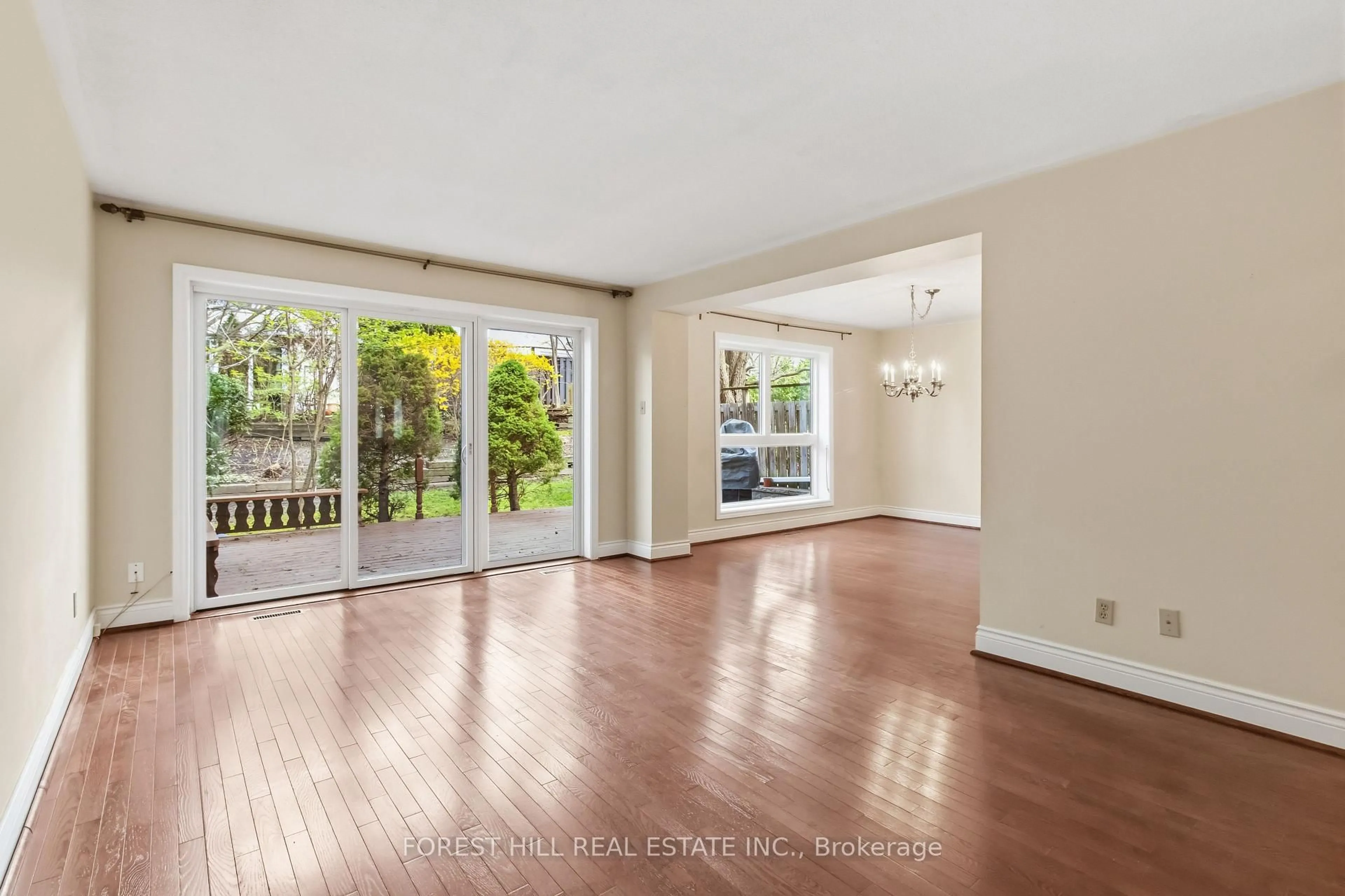 Unknown for 61 Snowshoe Mill Way, Toronto Ontario M2L 1T4