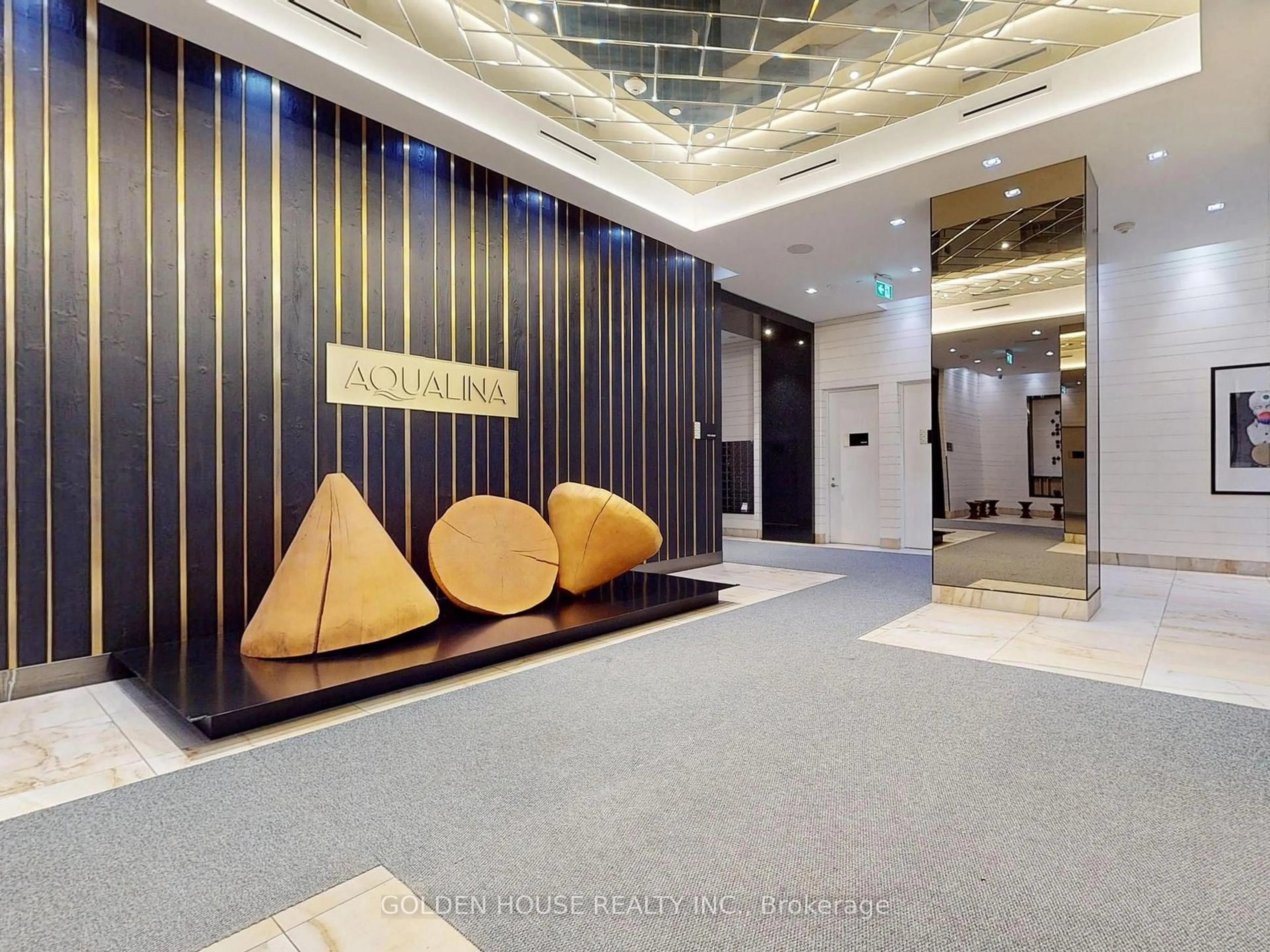 Lobby for 15 Merchants' Wharf #732, Toronto Ontario M5A 0N8
