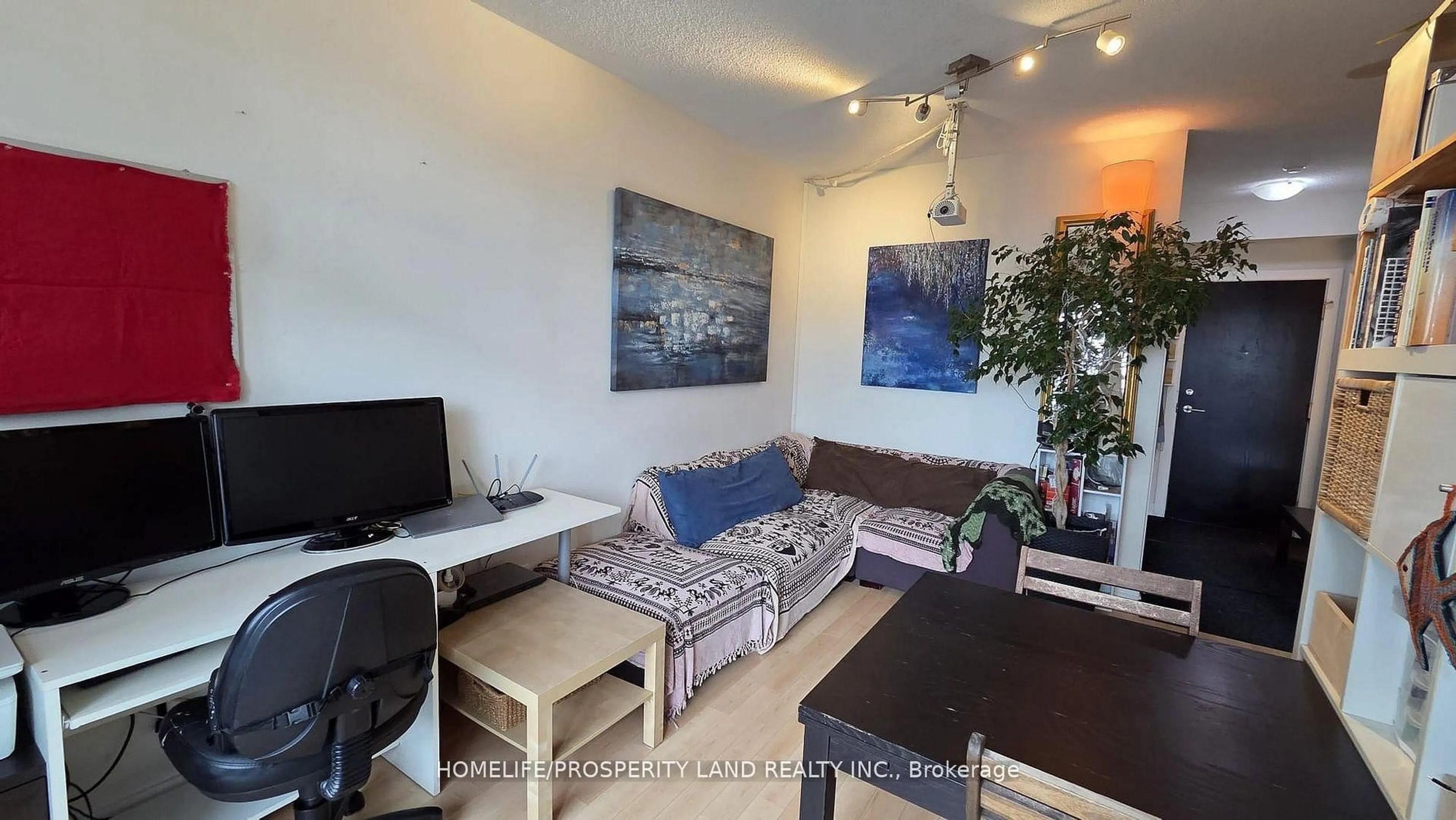 Living room with furniture, unknown for 120 Homewood Ave #1706, Toronto Ontario M4Y 2J3