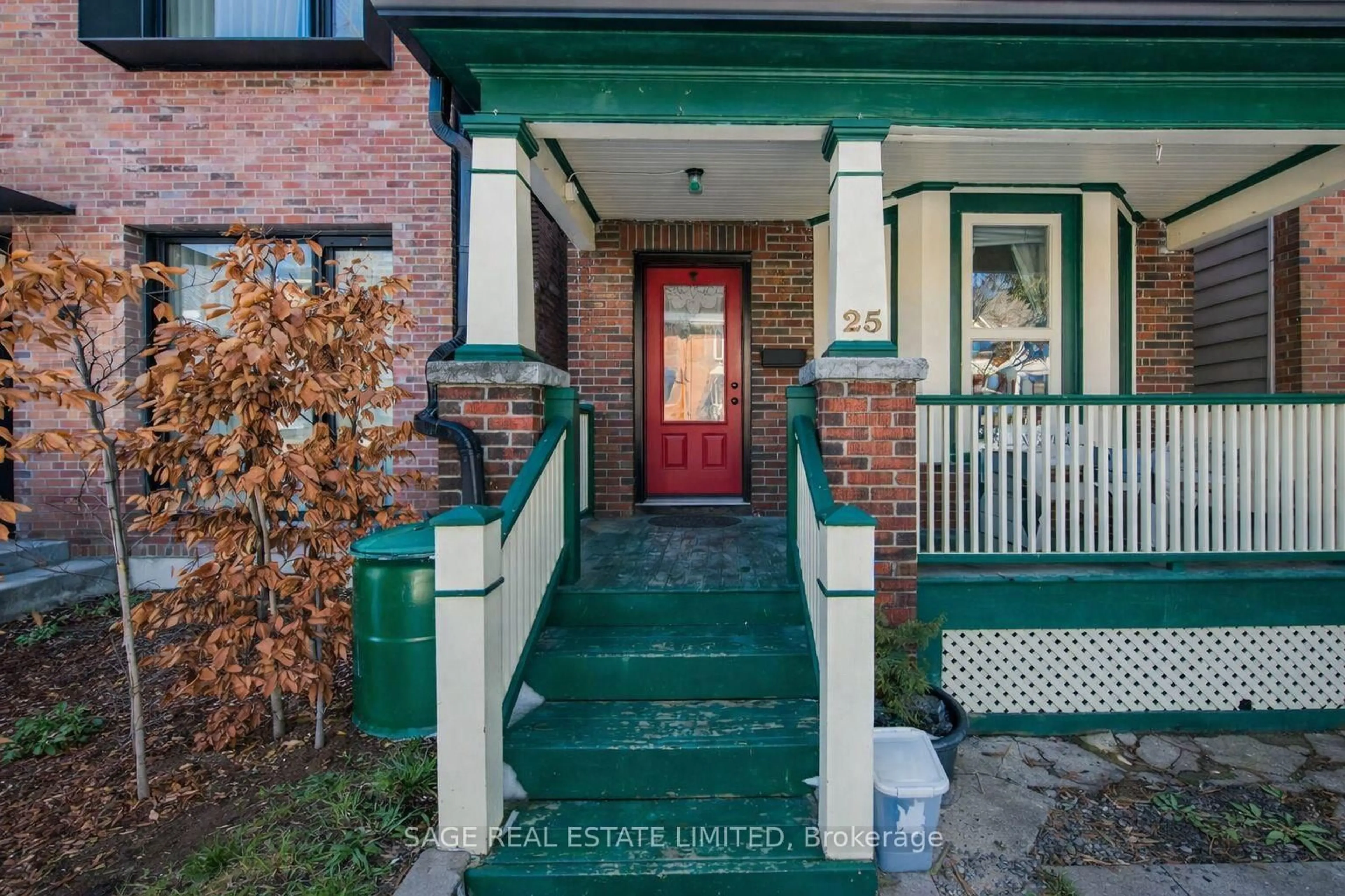 Unknown for 25 Helena Ave, Toronto Ontario M6G 2H3