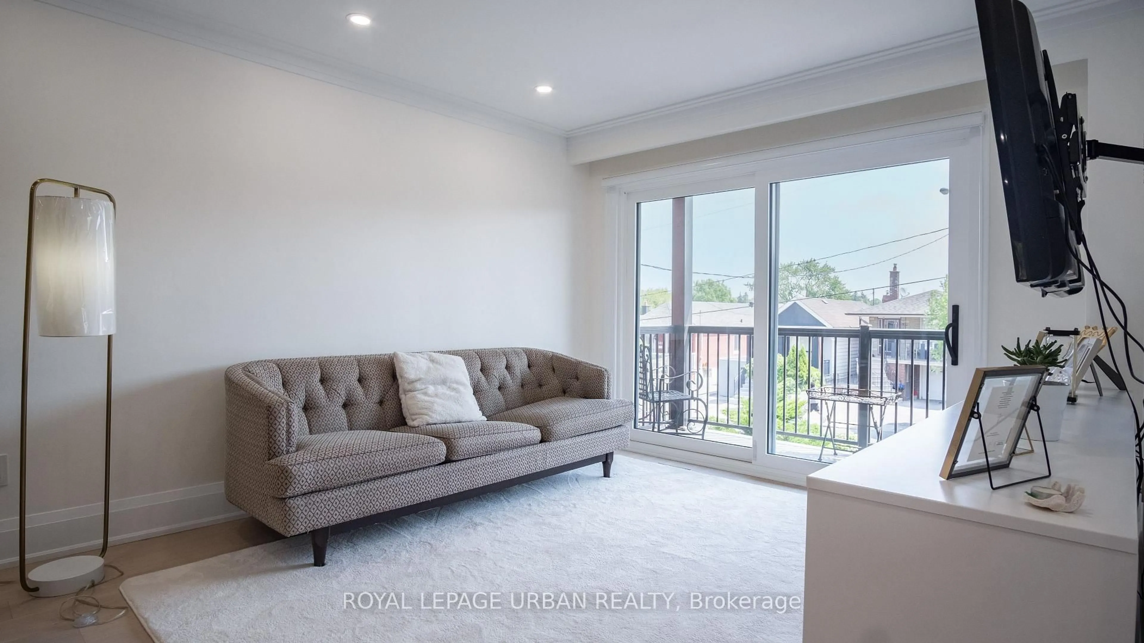 Living room with furniture, unknown for 434 Westmount Ave, Toronto Ontario M6E 3N5
