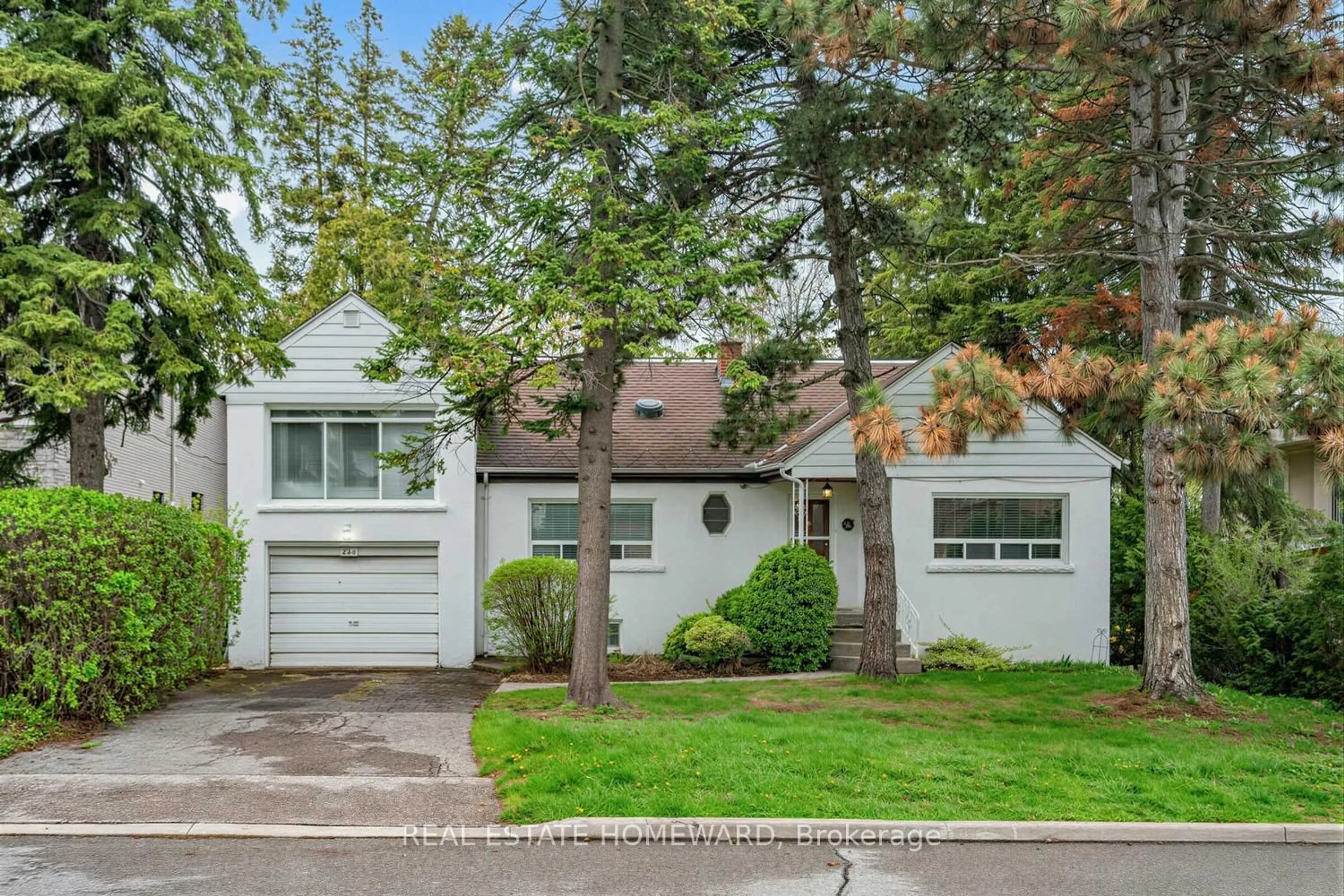 Home with vinyl exterior material, street for 228 Pemberton Ave, Toronto Ontario M2M 1Y8