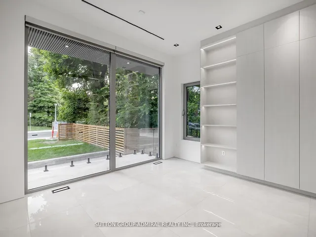 157 Old Forest Hill Rd, Toronto 5