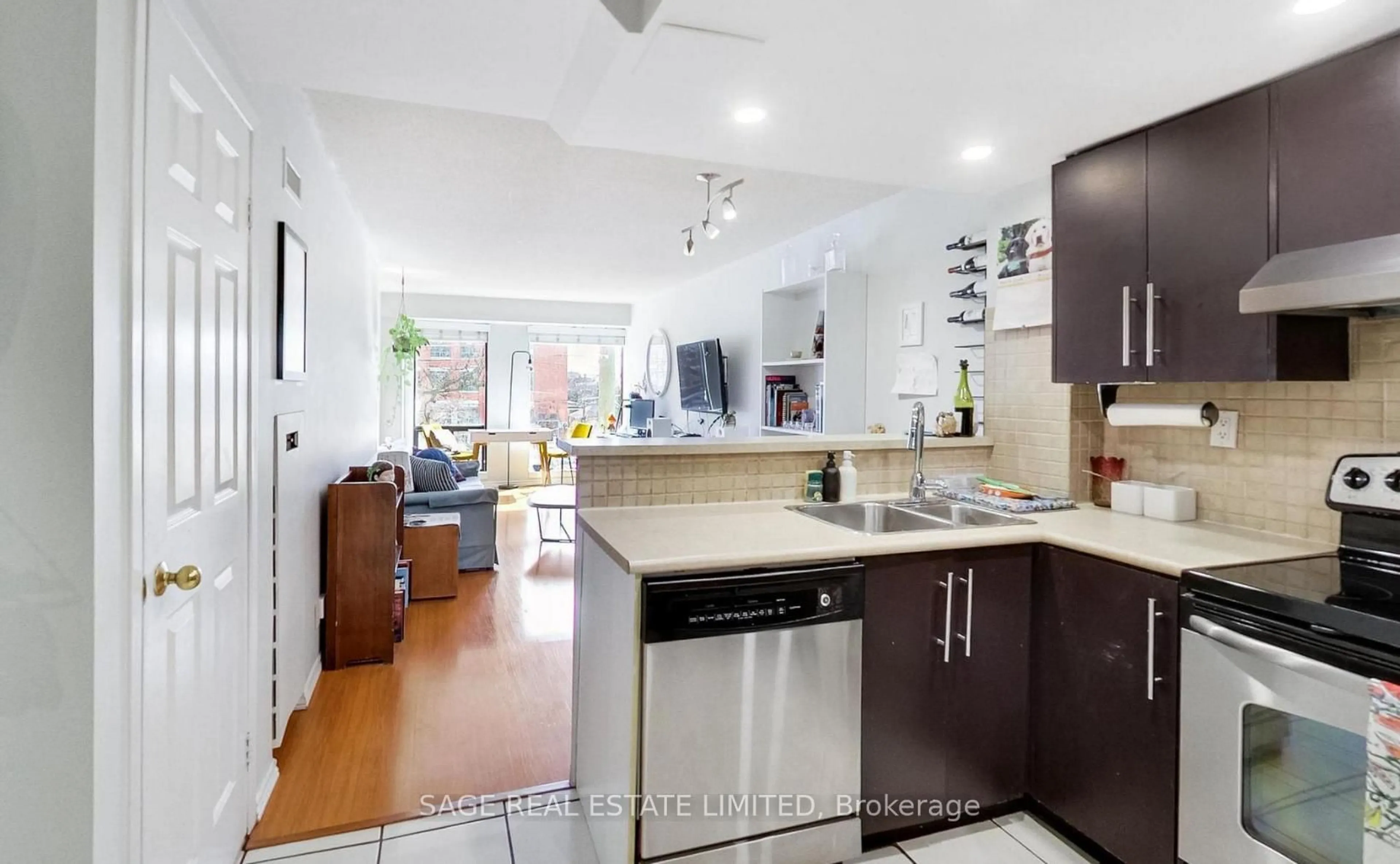 Open concept kitchen, unknown for 456 College St #205, Toronto Ontario M6G 4A3