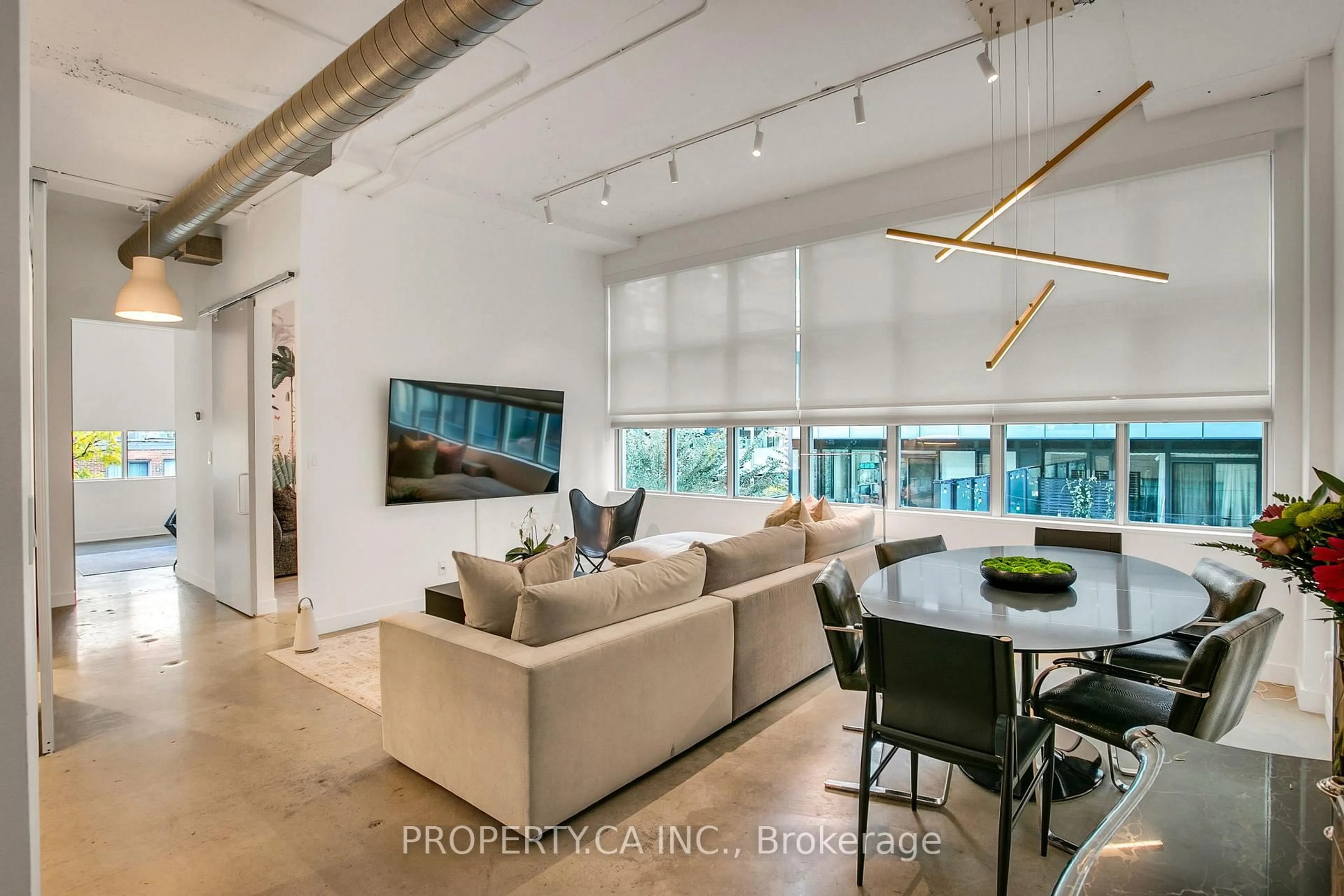 Unknown for 188 Eglinton Ave #306, Toronto Ontario M4P 2X7