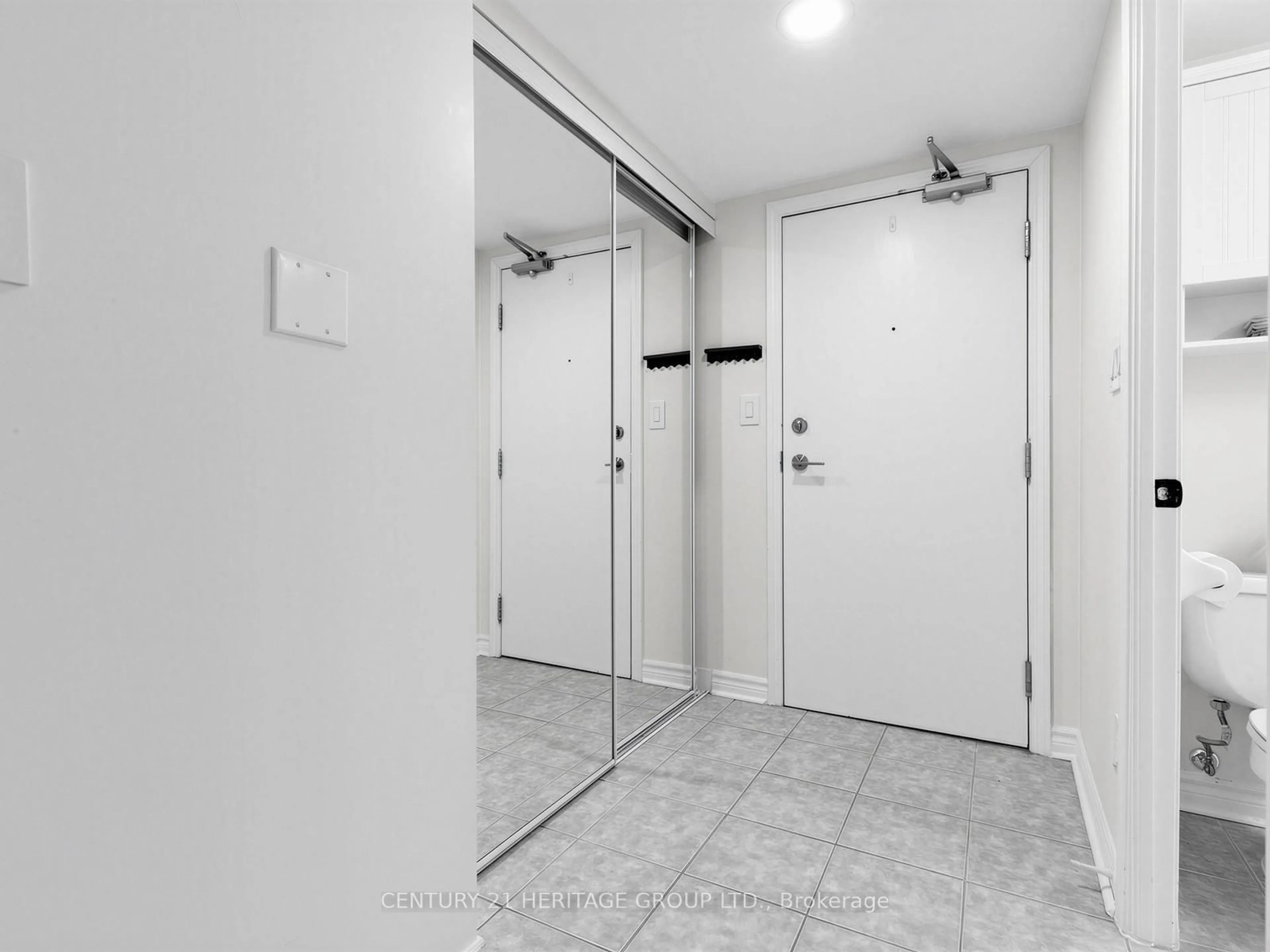 Unknown for 8 Rean Dr #703, Toronto Ontario M2K 3B9