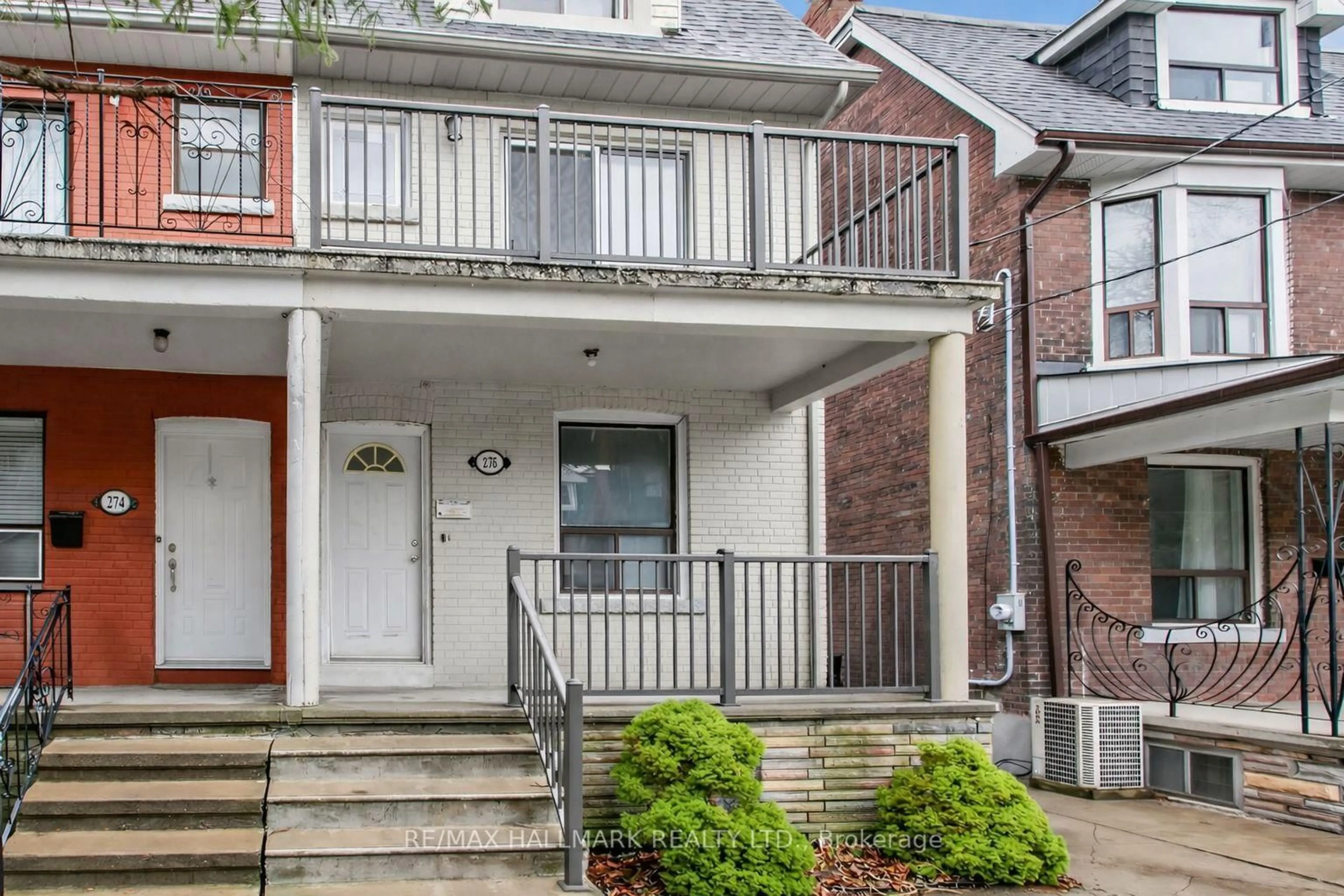Home with brick exterior material, street for 276 Grace St, Toronto Ontario M6G 3A6
