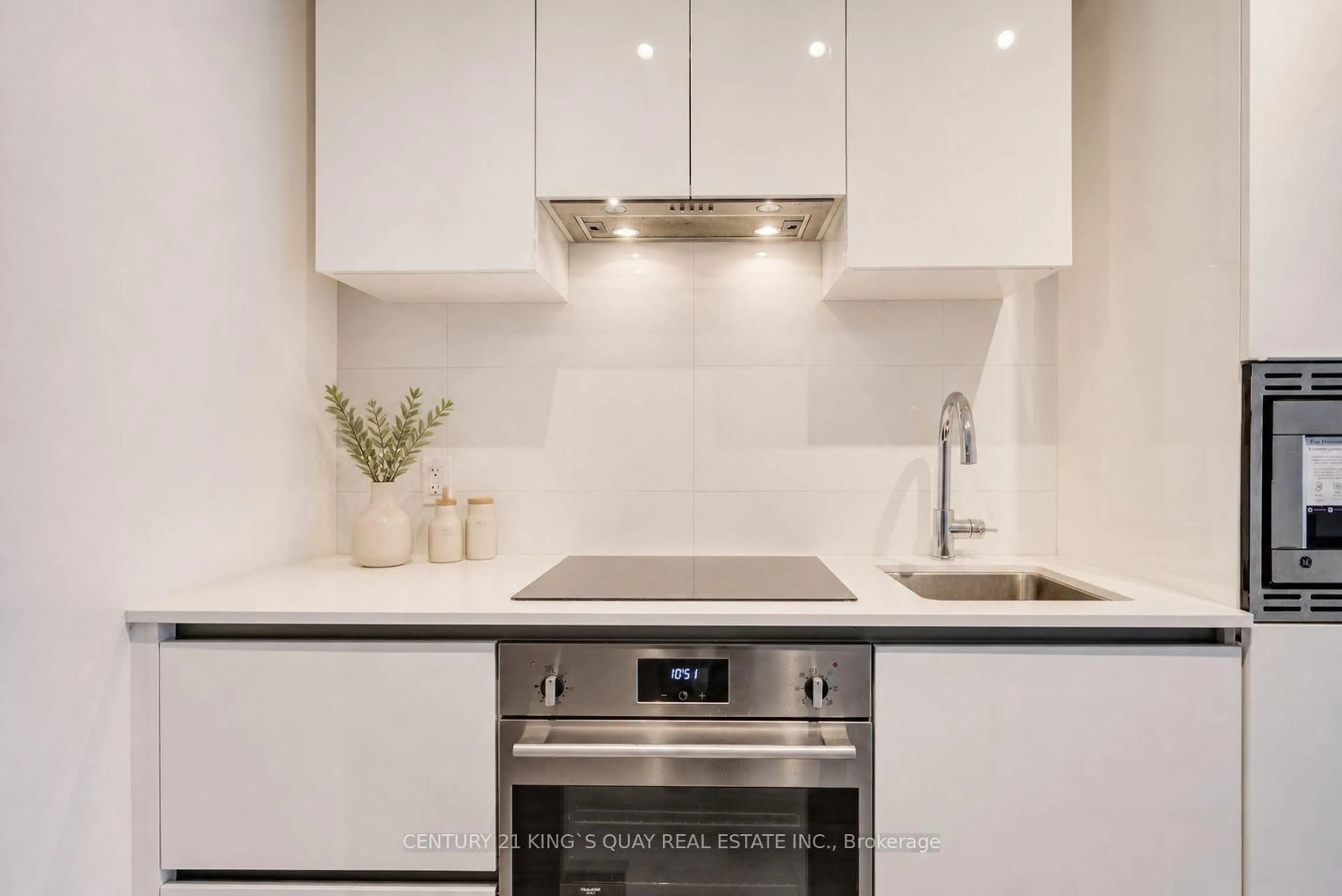 Contemporary kitchen, ceramic/tile floor for 230 Simcoe St #2417, Toronto Ontario M5T 1T4