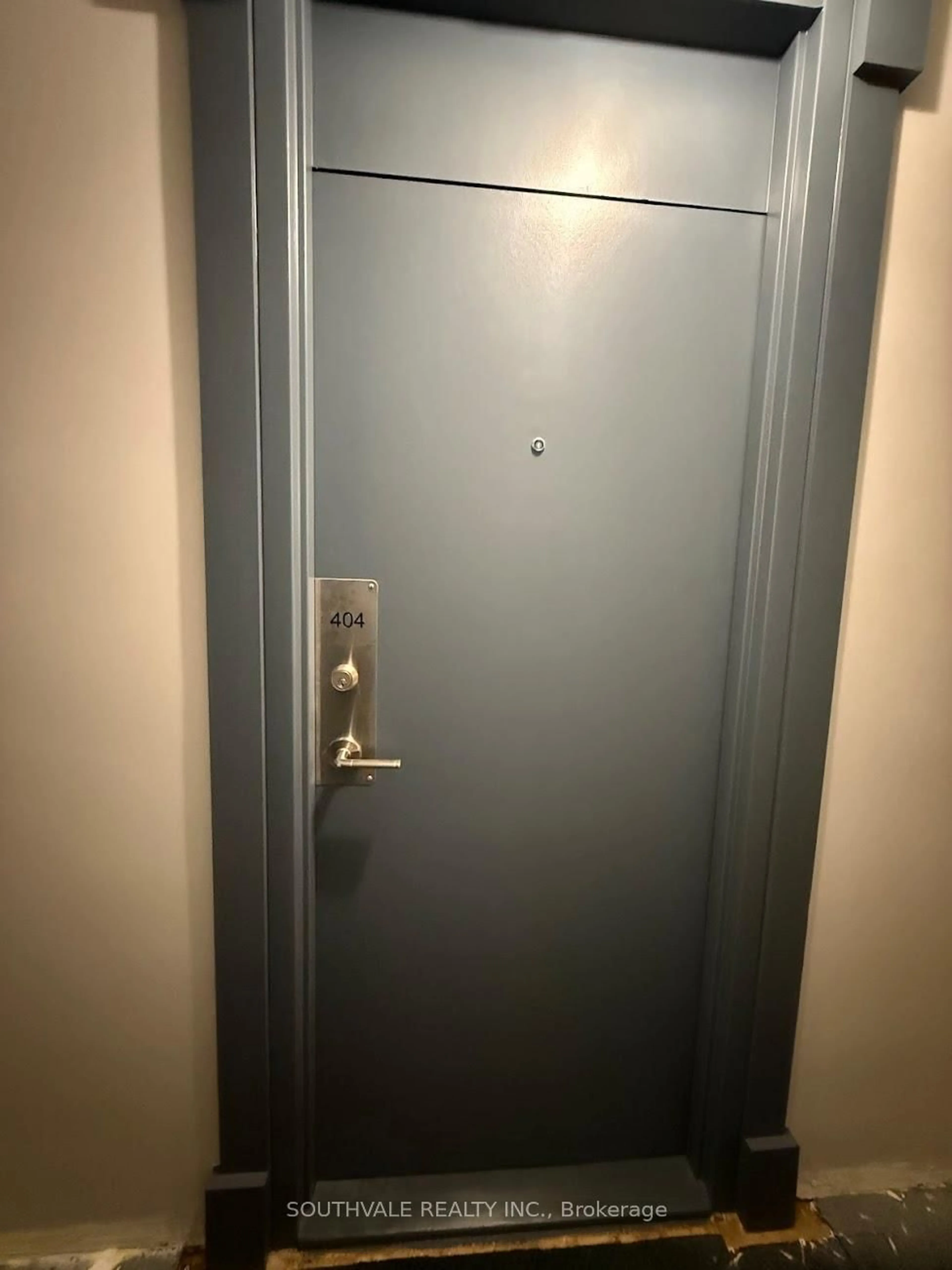 A pic of a room for 40 Homewood Ave ##404, Toronto Ontario M4Y 2K2