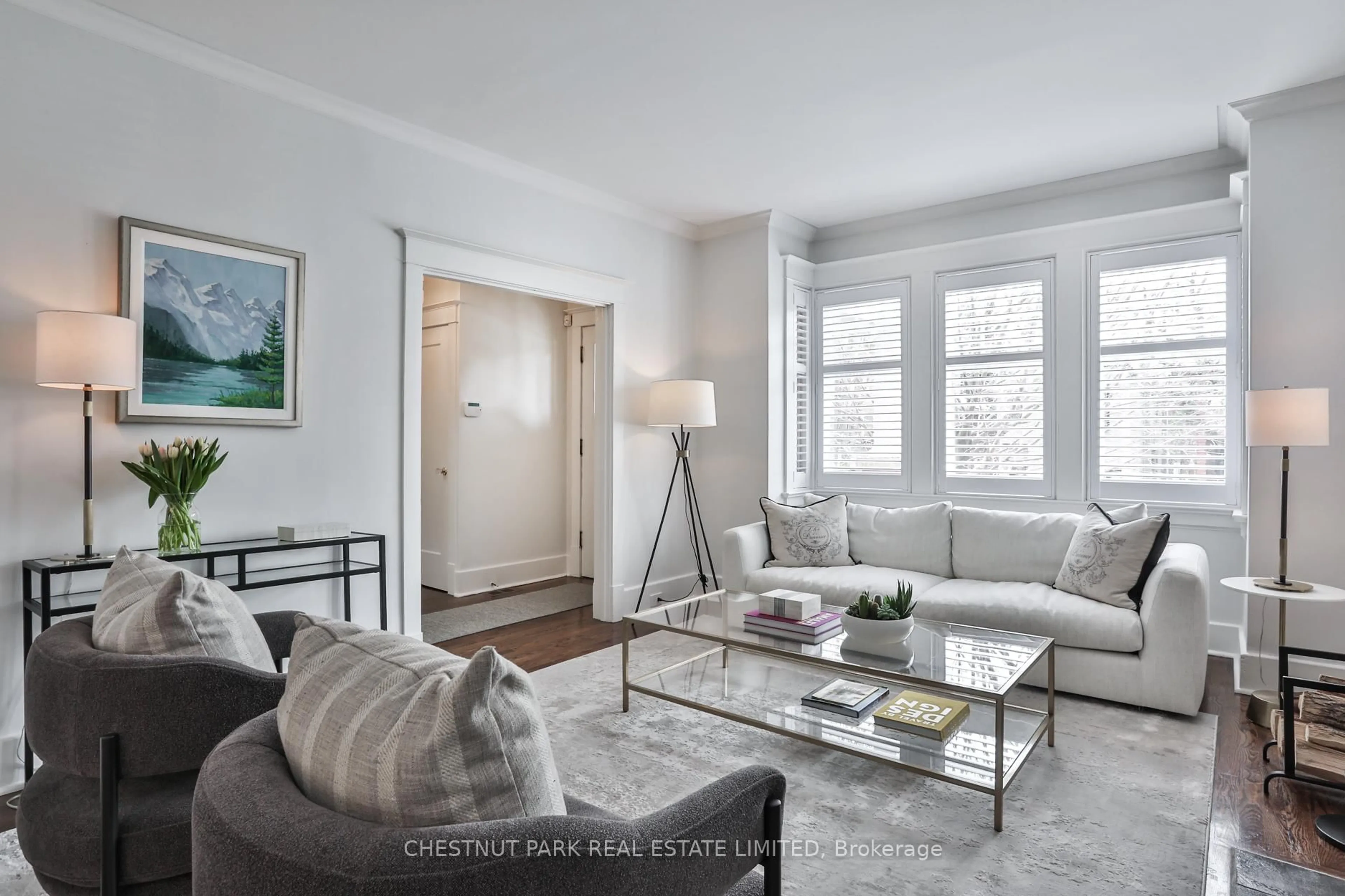 Living room with furniture, unknown for 102 Snowdon Ave, Toronto Ontario M4N 2A9