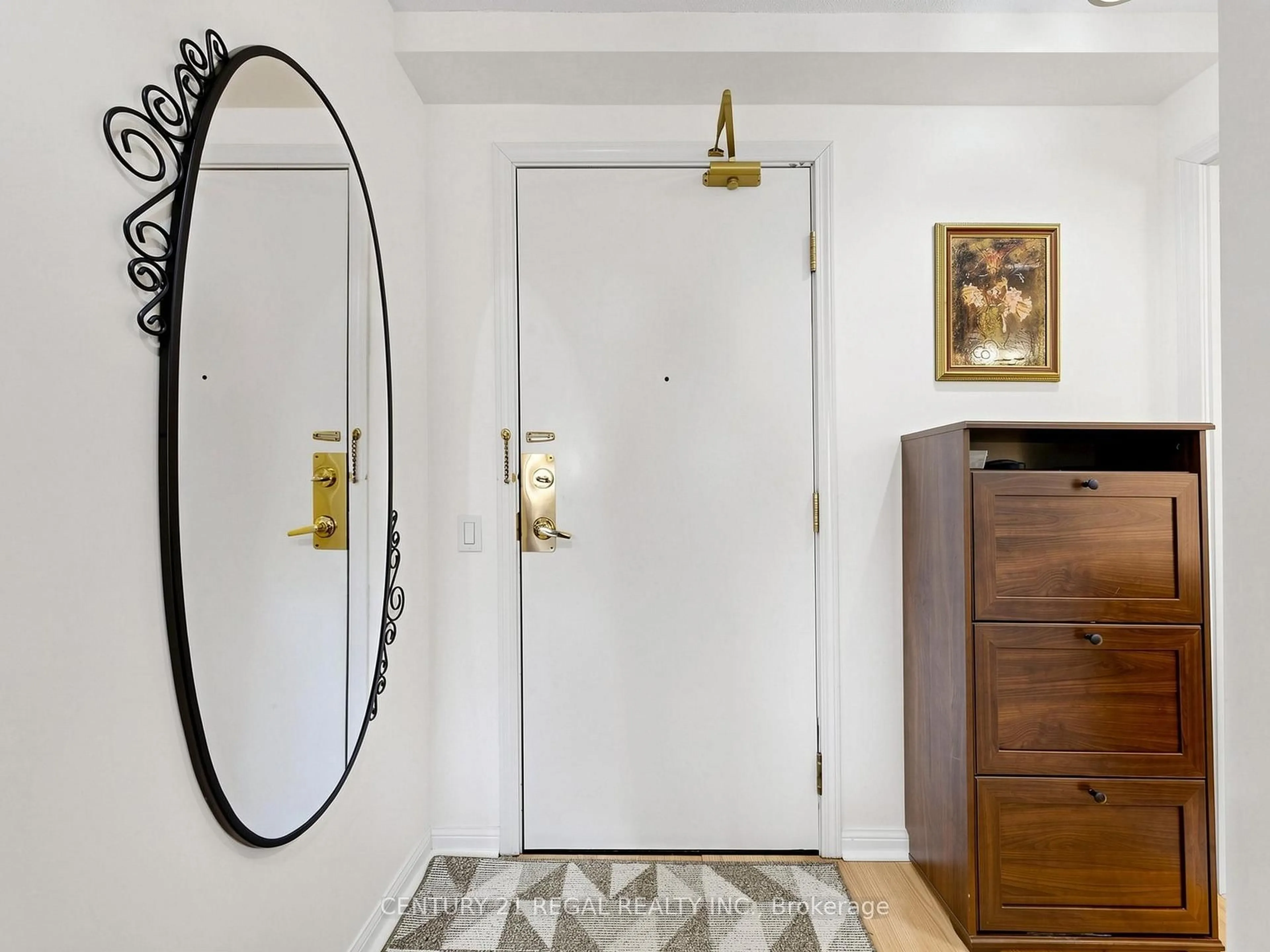 Indoor entryway for 650 Lawrence Ave #336, Toronto Ontario M6A 3E8
