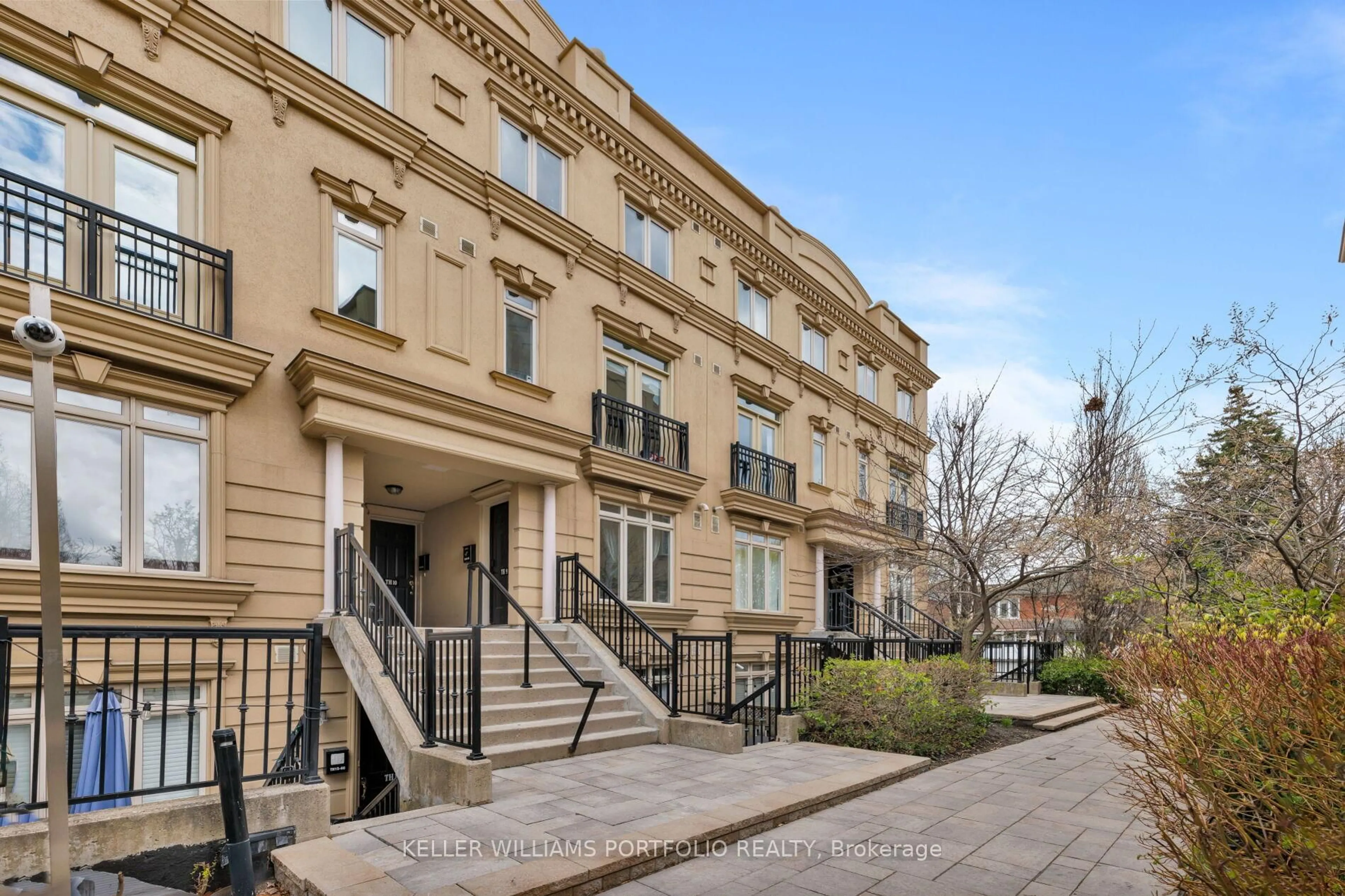 Unknown for 60 Carr St #08, Toronto Ontario M5T 1B7