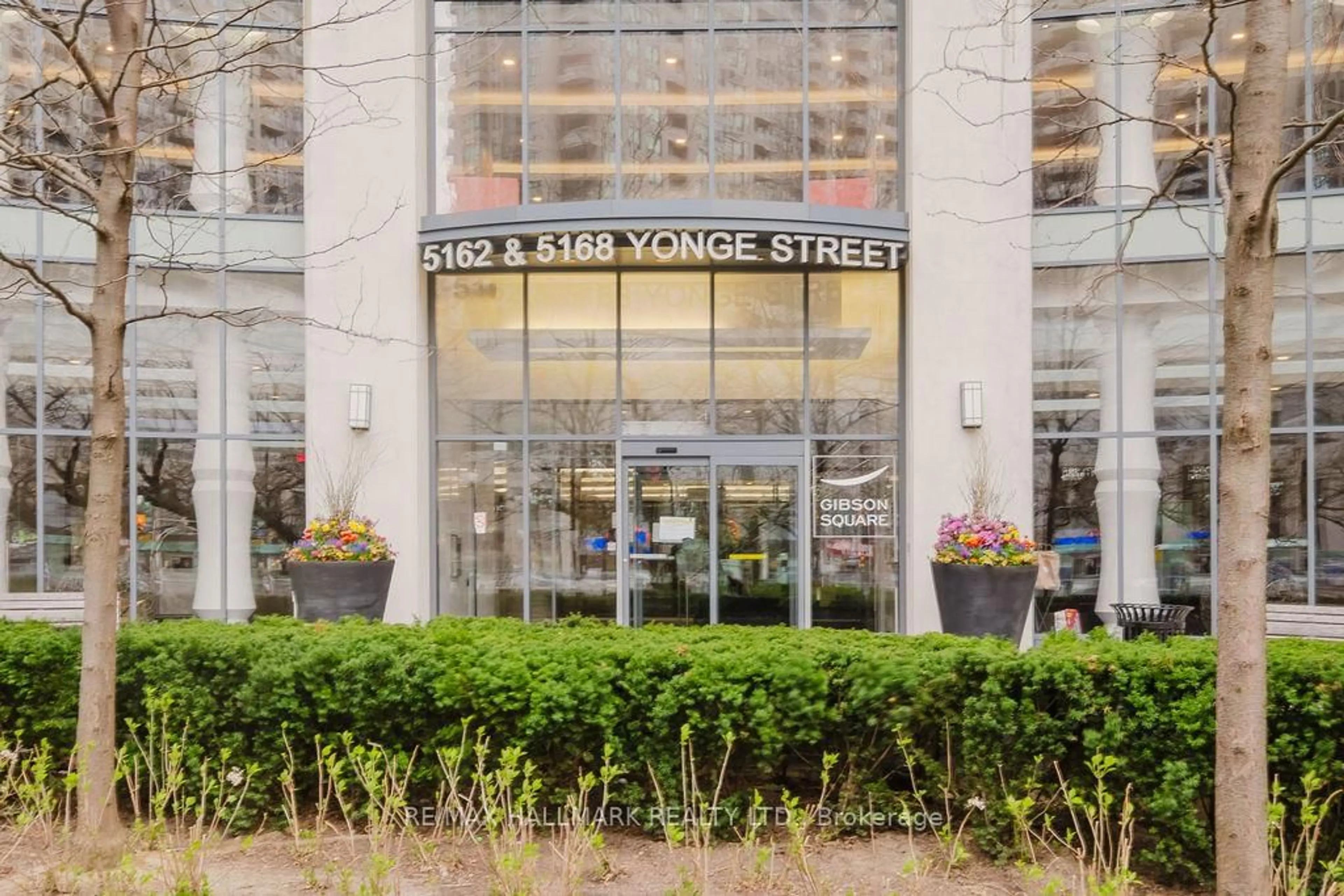 Lobby for 5162 Yonge St #3102, Toronto Ontario M2N 0E9