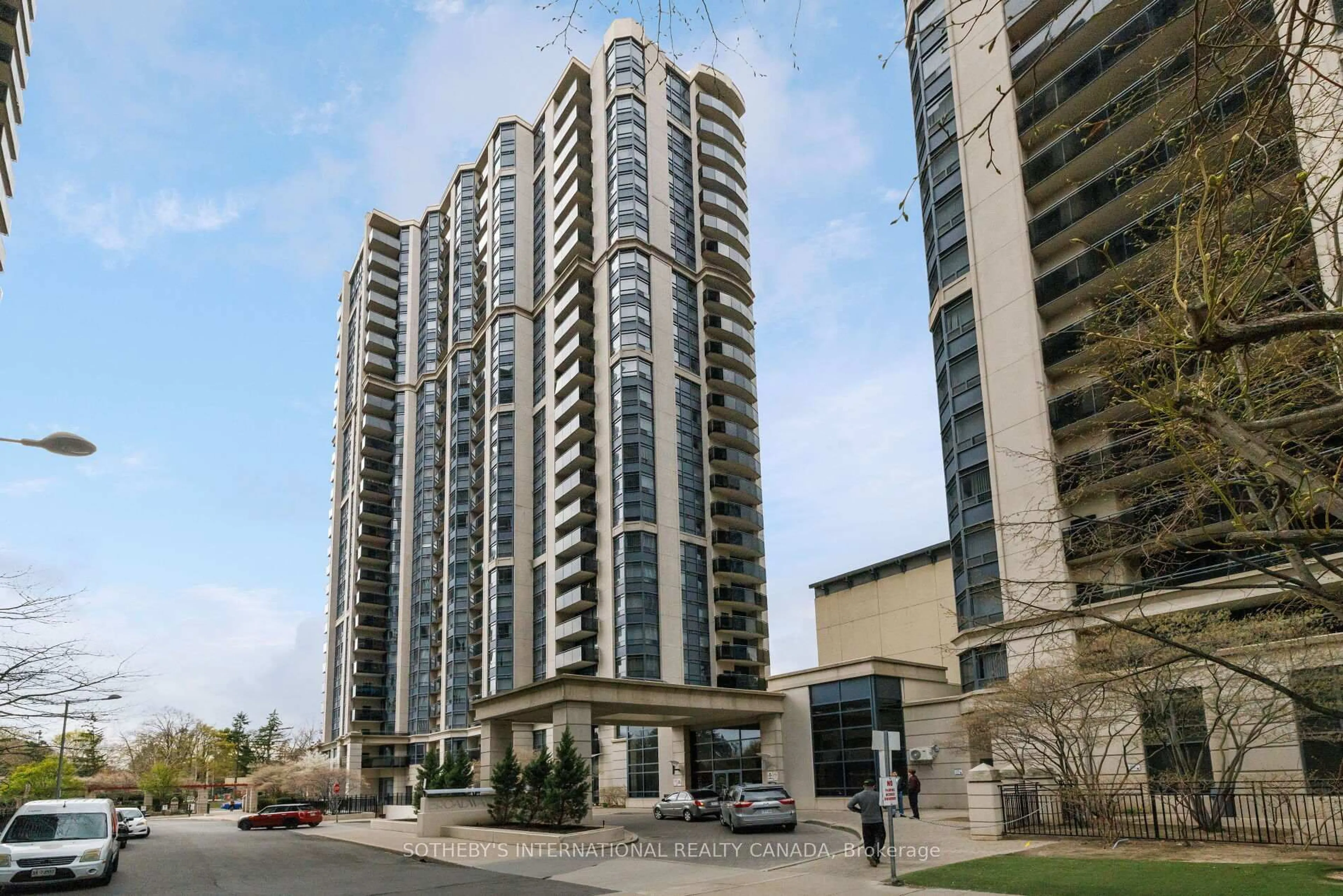 Indoor foyer for 153 Beecroft Rd #202, Toronto Ontario M2N 7C5