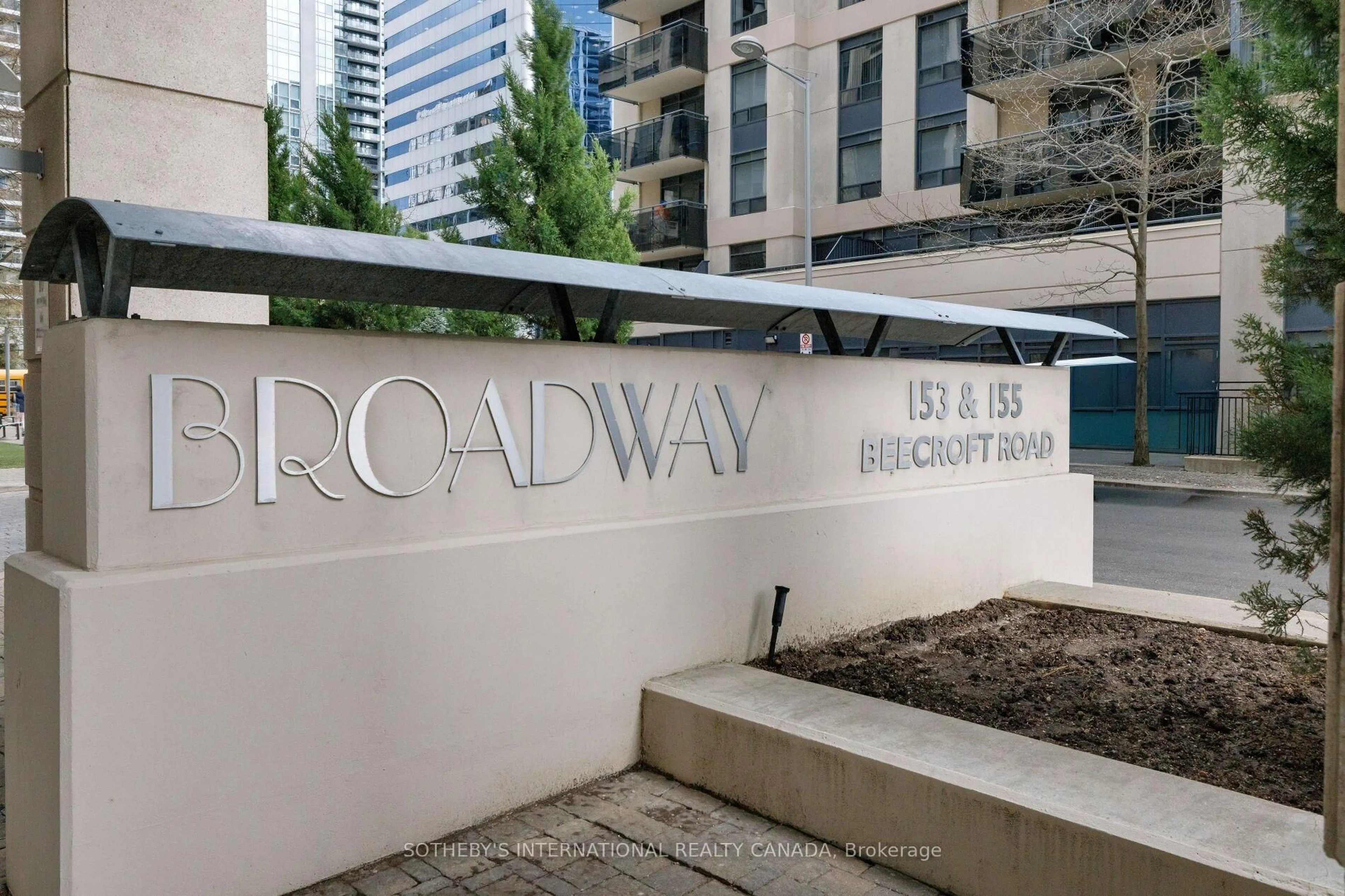 Indoor entryway for 153 Beecroft Rd #201, Toronto Ontario M2N 7C5