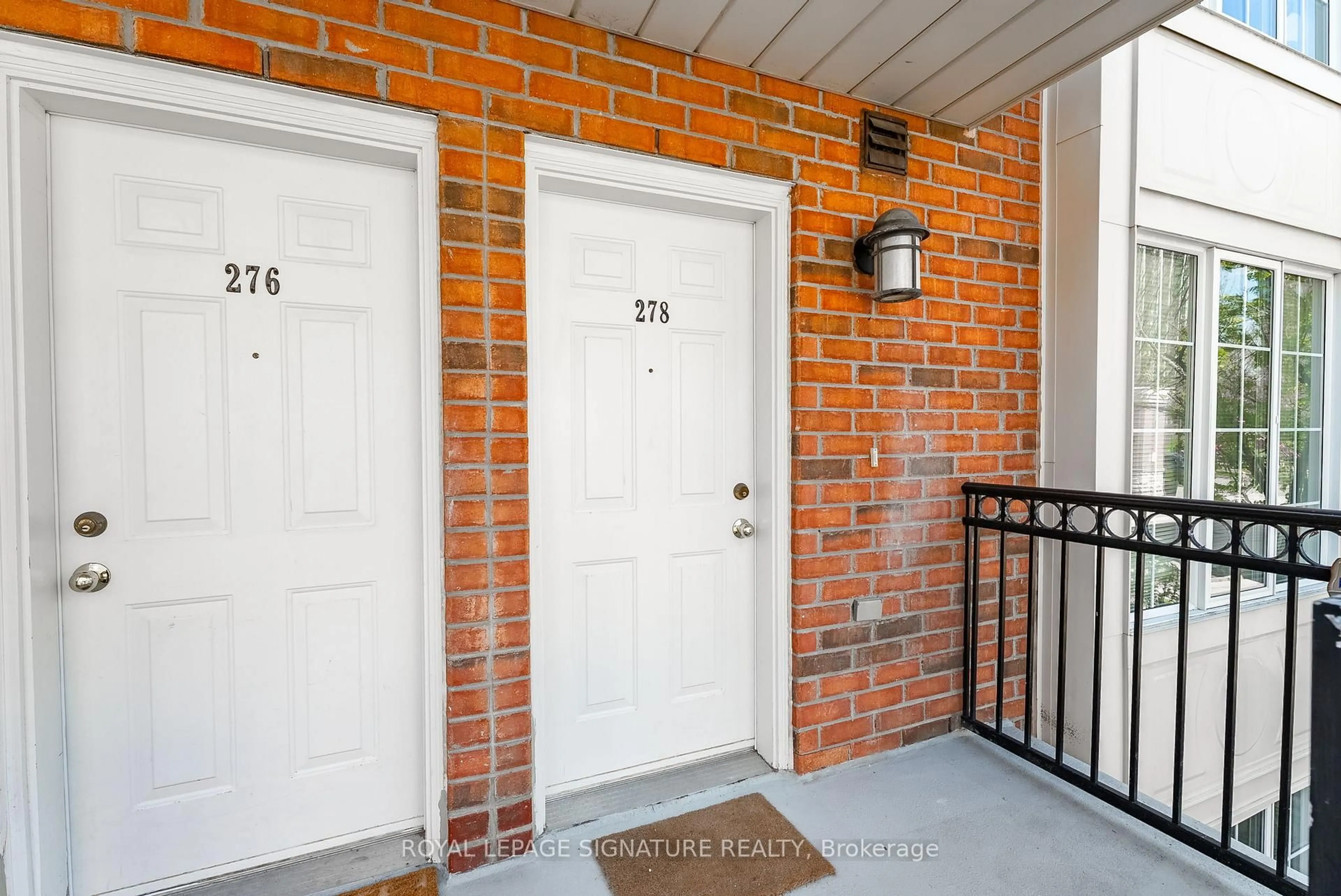 Indoor entryway for 3 Everson Dr #278, Toronto Ontario M2N 7C2