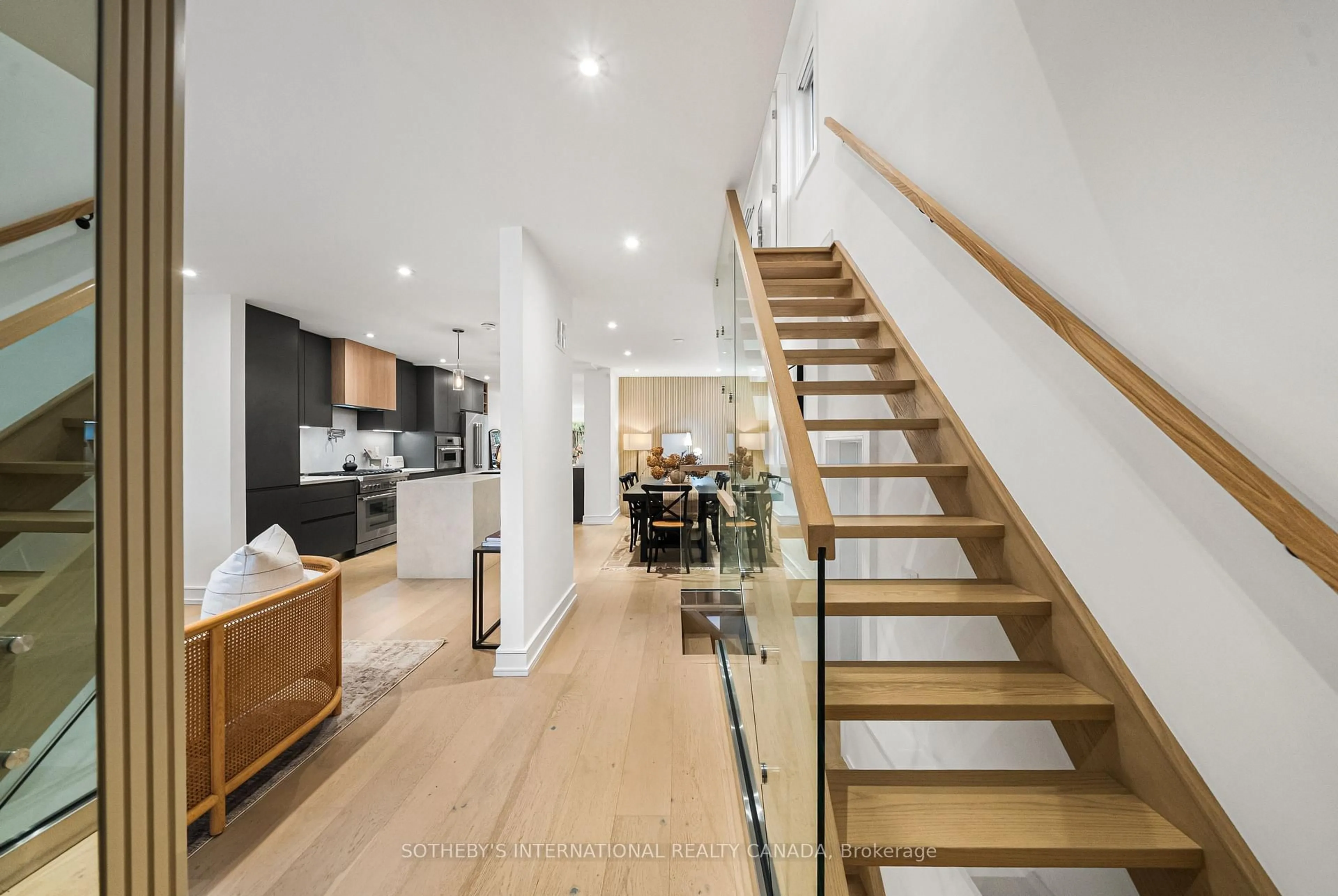 Stairs for 138 Airdrie Rd, Toronto Ontario M4G 1M5