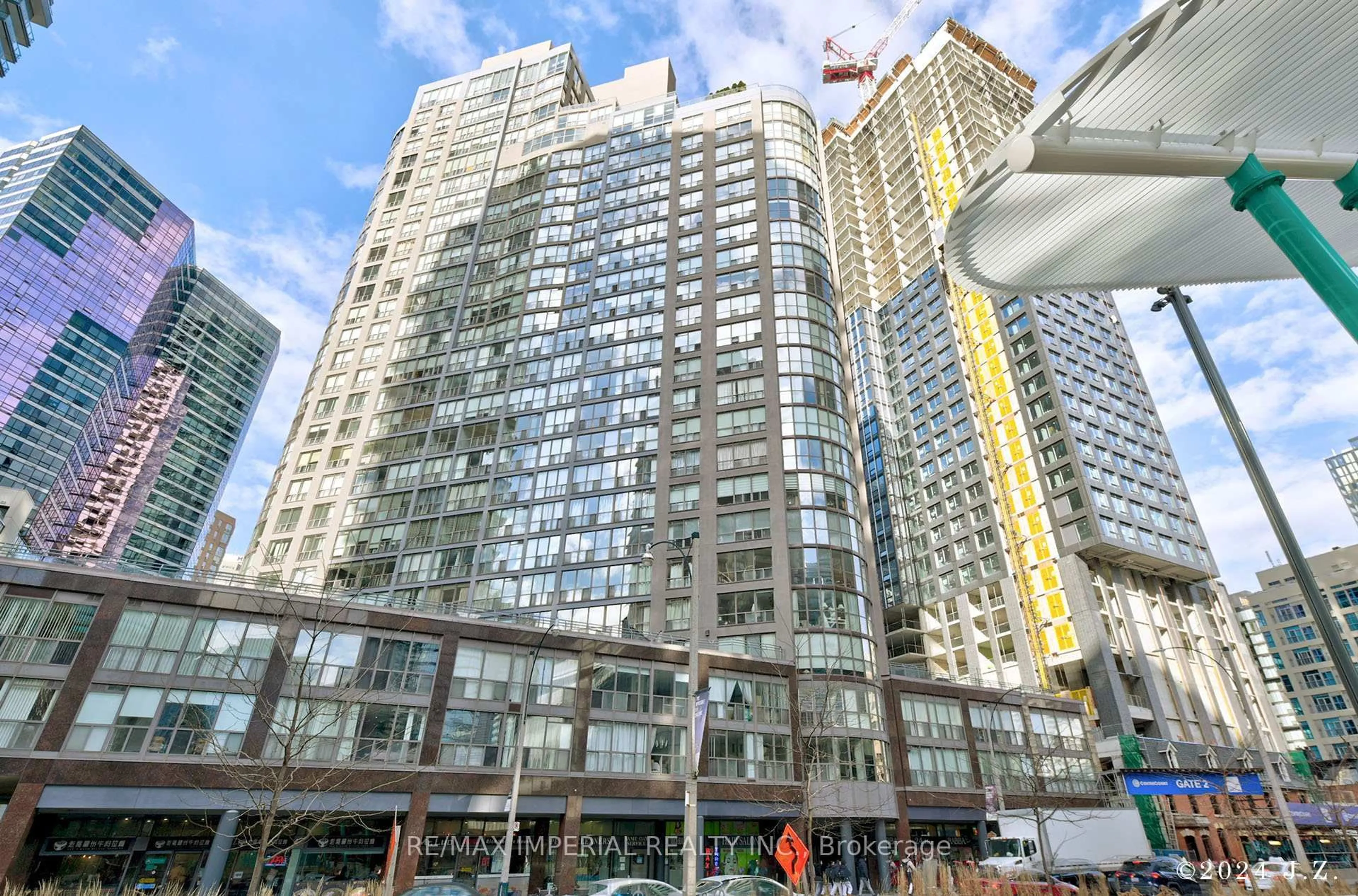 Unknown for 24 Wellesley St #2201, Toronto Ontario M4Y 2X6