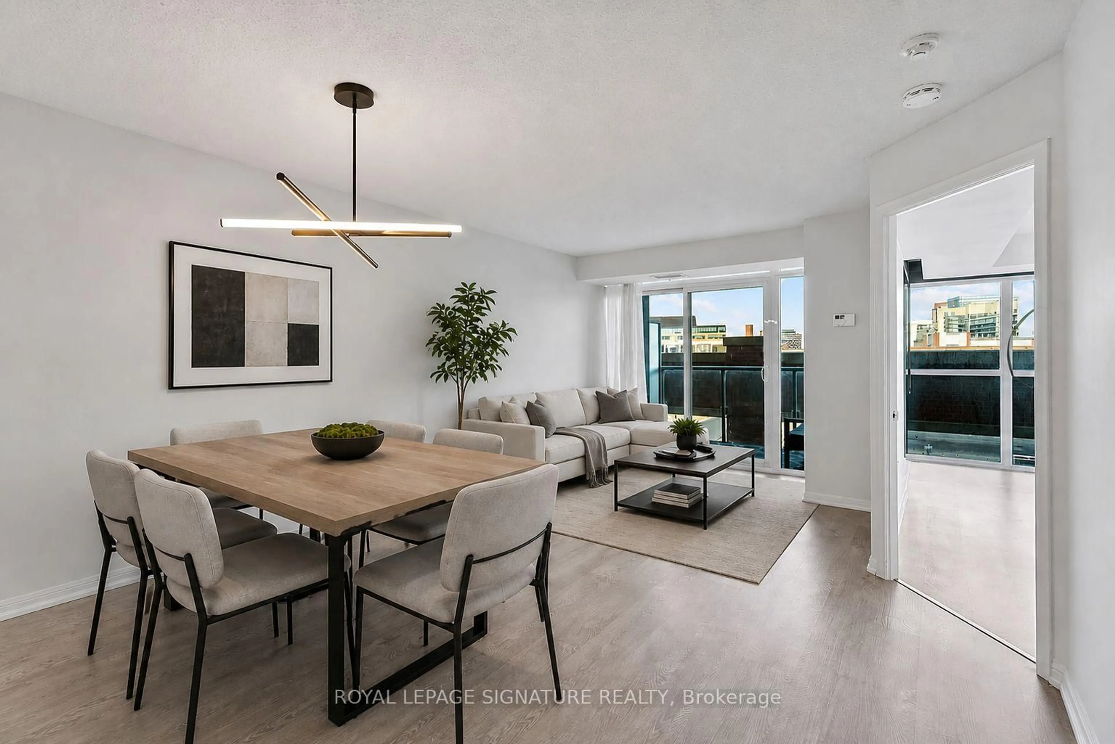 Unknown for 125 Western Battery Rd #612, Toronto Ontario M6K 3R8