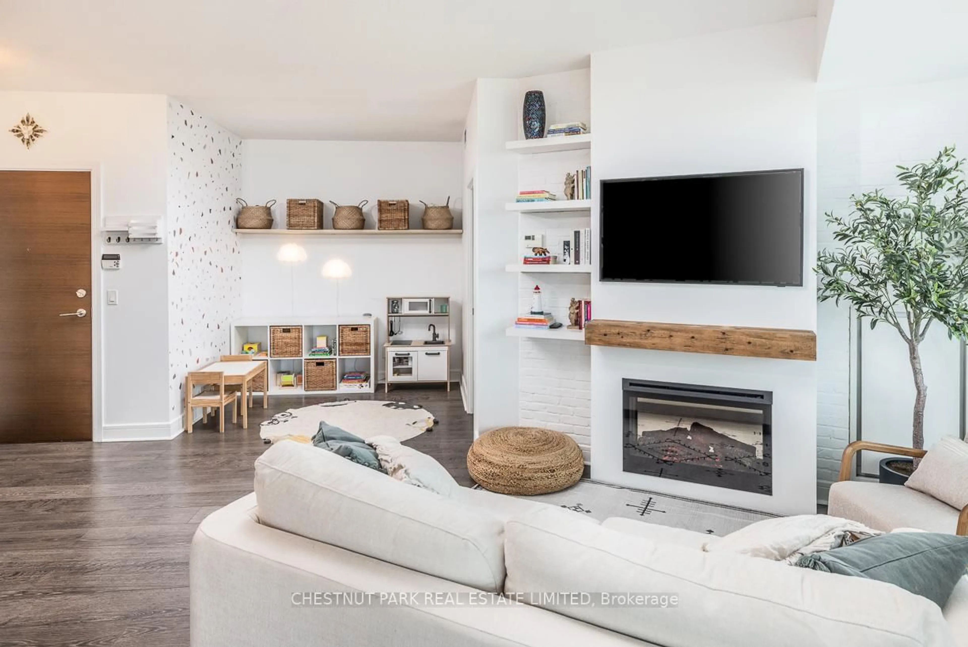 Living room with furniture, unknown for 35 Brian Peck Cres #306, Toronto Ontario M4G 0A5
