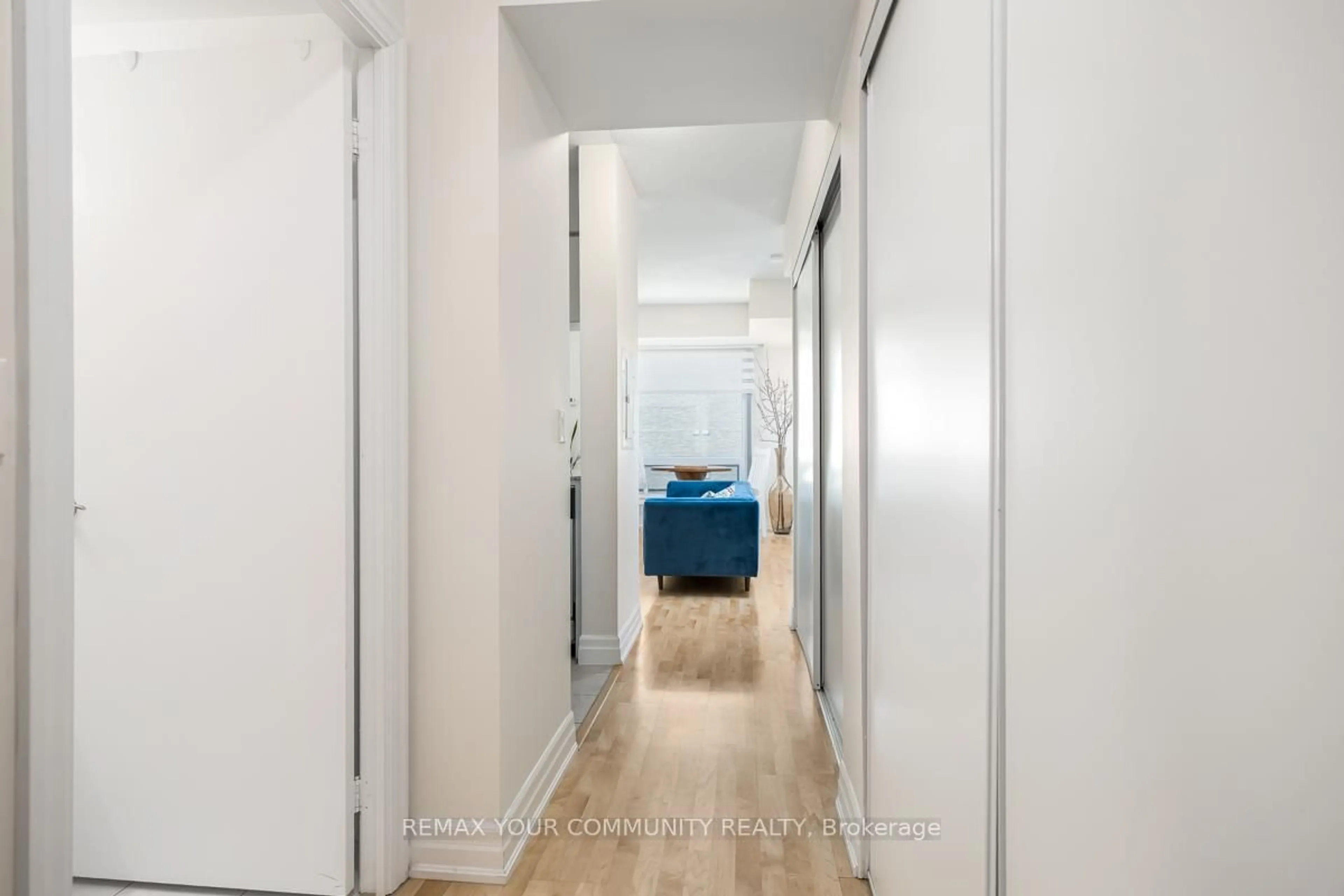 Unknown for 8 Scollard St #1108, Toronto Ontario M5R 1M2