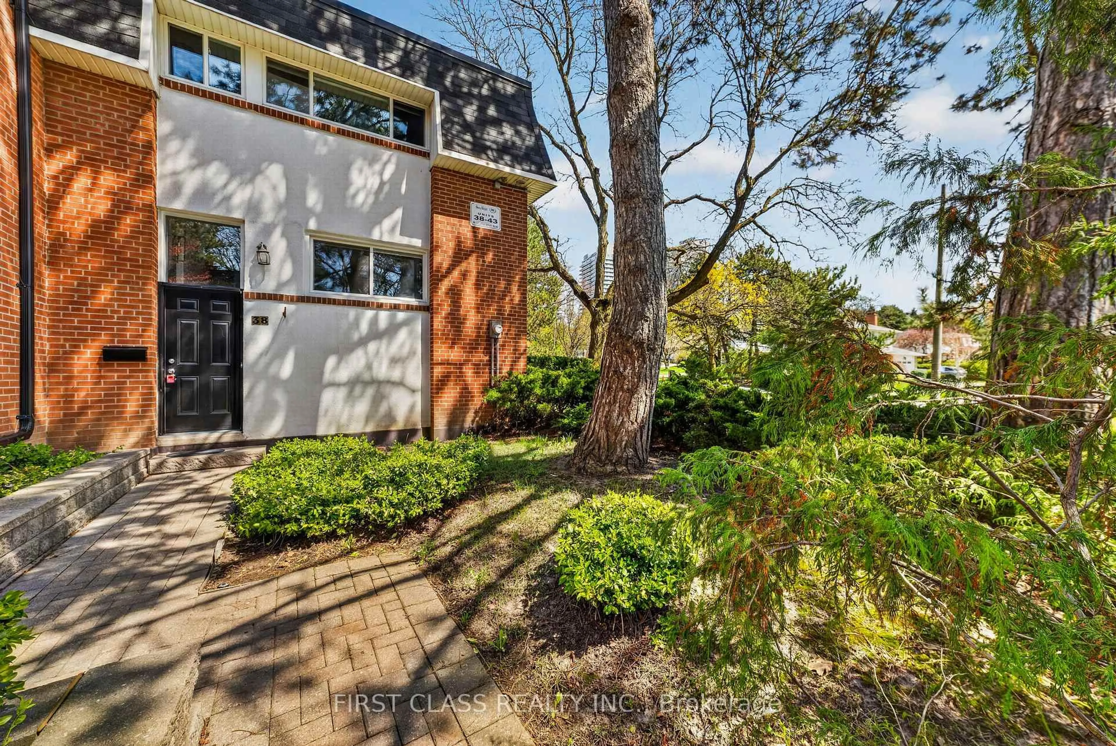Home with brick exterior material, street for 96 George Henry Blvd #38, Toronto Ontario M2J 1E7