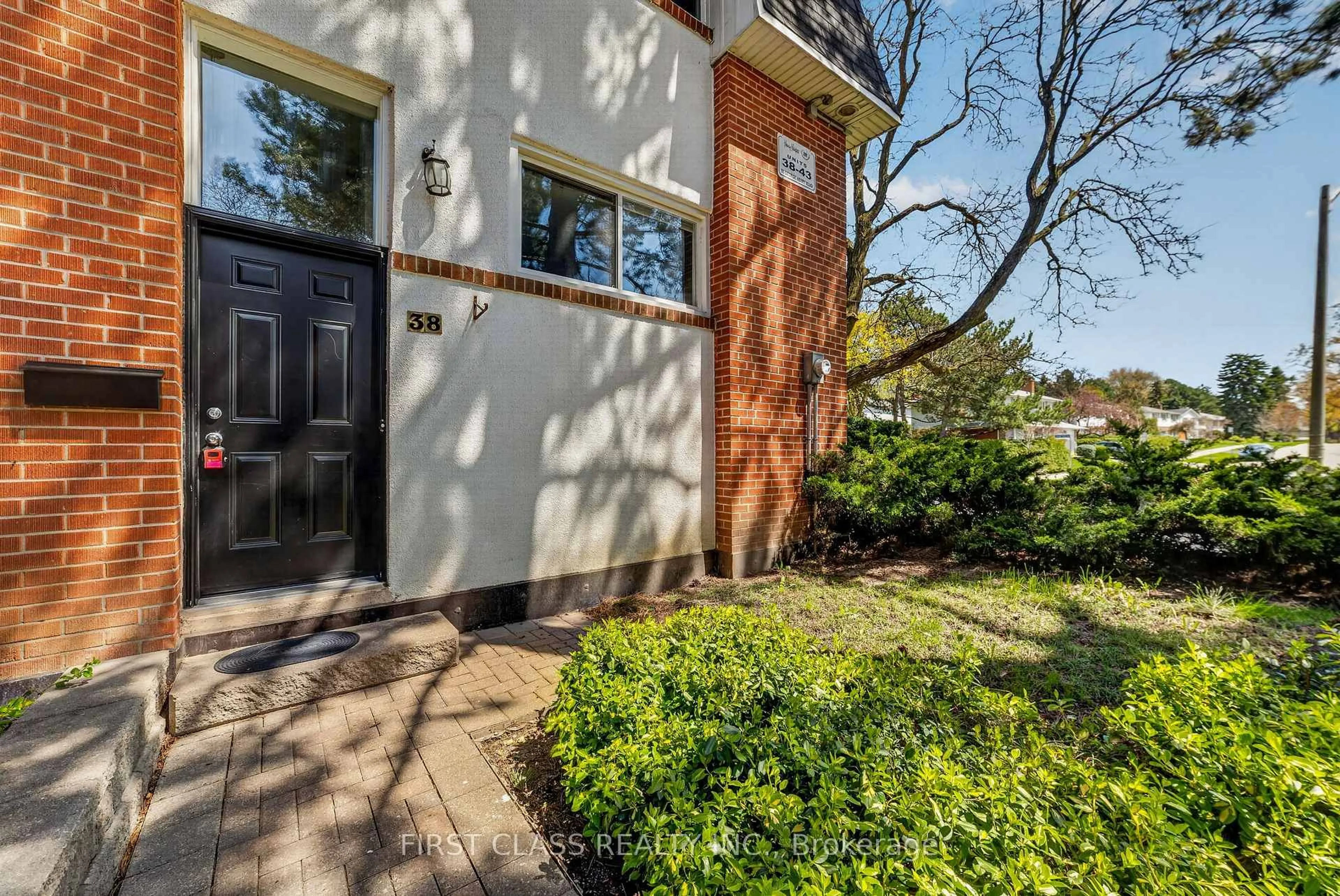 Home with brick exterior material, street for 96 George Henry Blvd #38, Toronto Ontario M2J 1E7