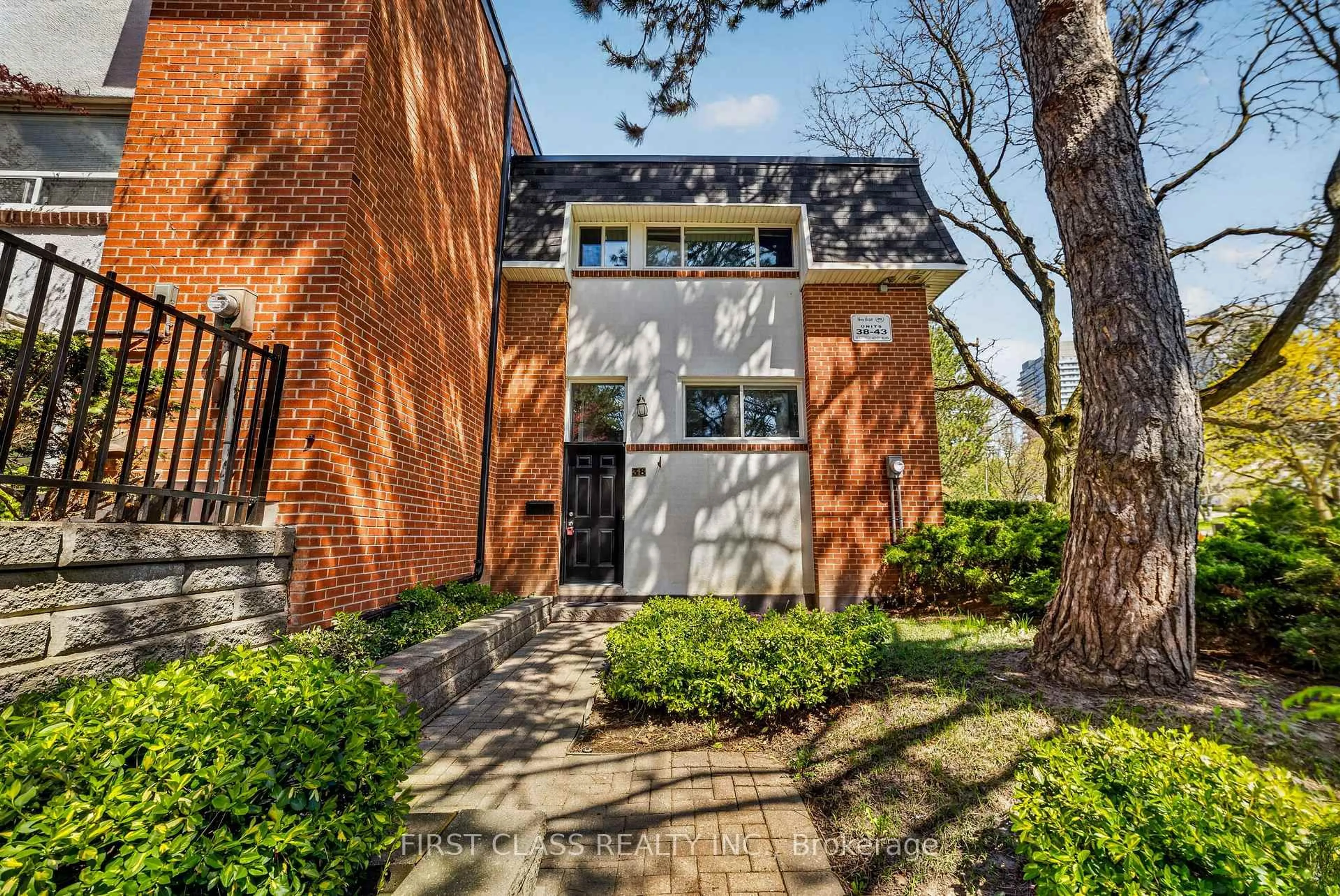 Home with brick exterior material, street for 96 George Henry Blvd #38, Toronto Ontario M2J 1E7