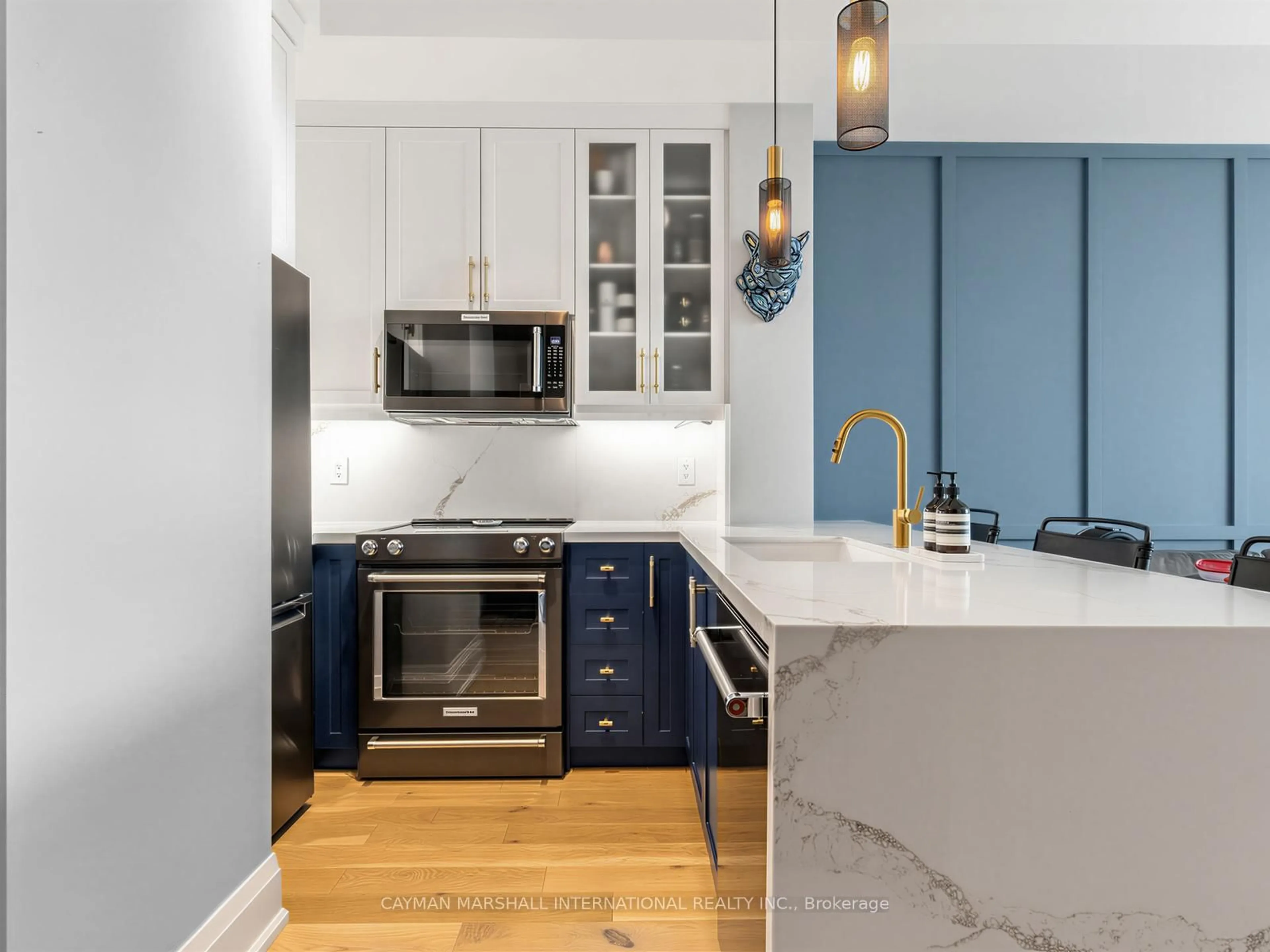 Contemporary kitchen, unknown for 500 Sherbourne St #3205, Toronto Ontario M4X 1L1