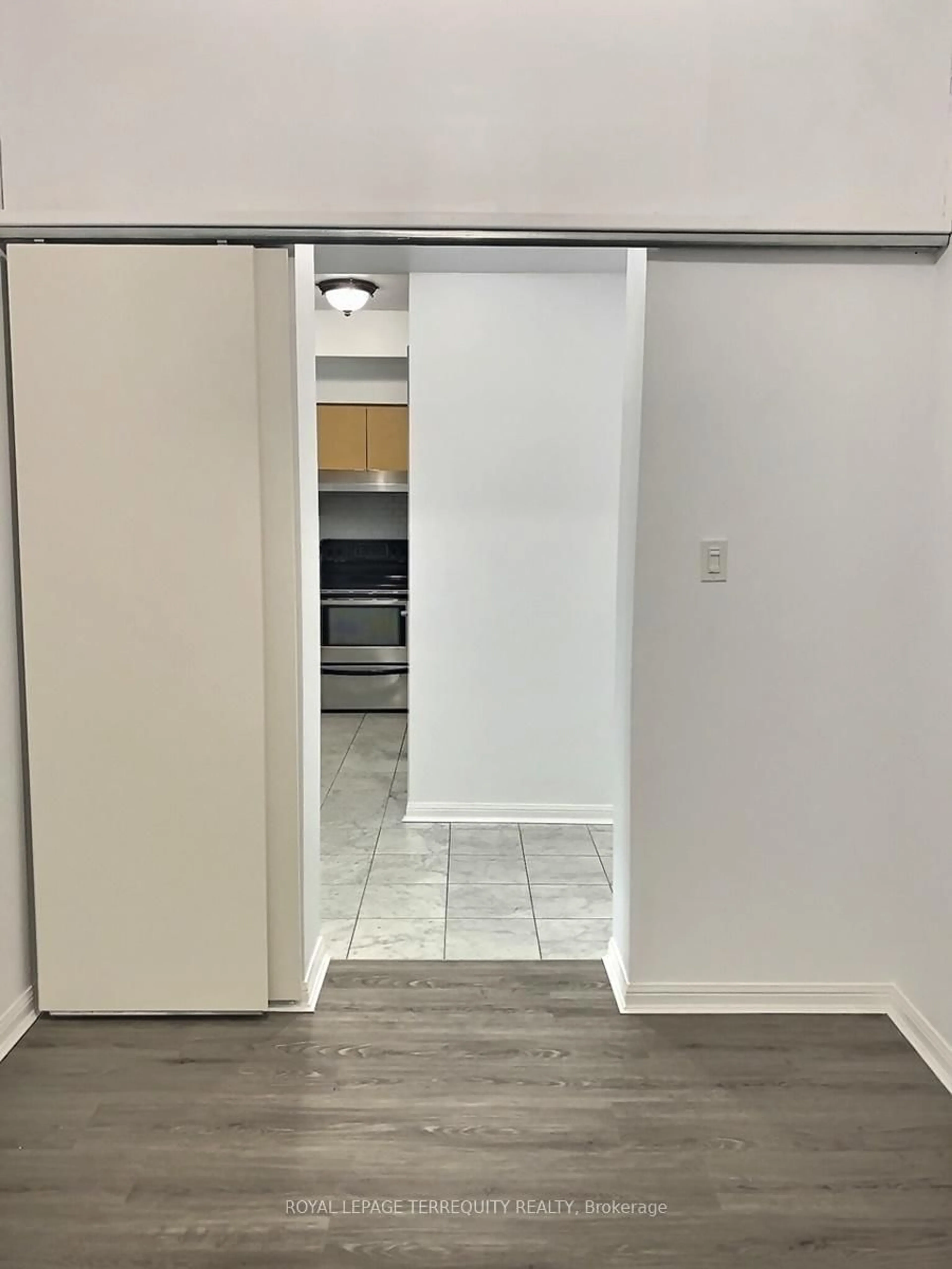 A pic of a room for 230 Queens Quay #2322, Toronto Ontario M5J 2Y7