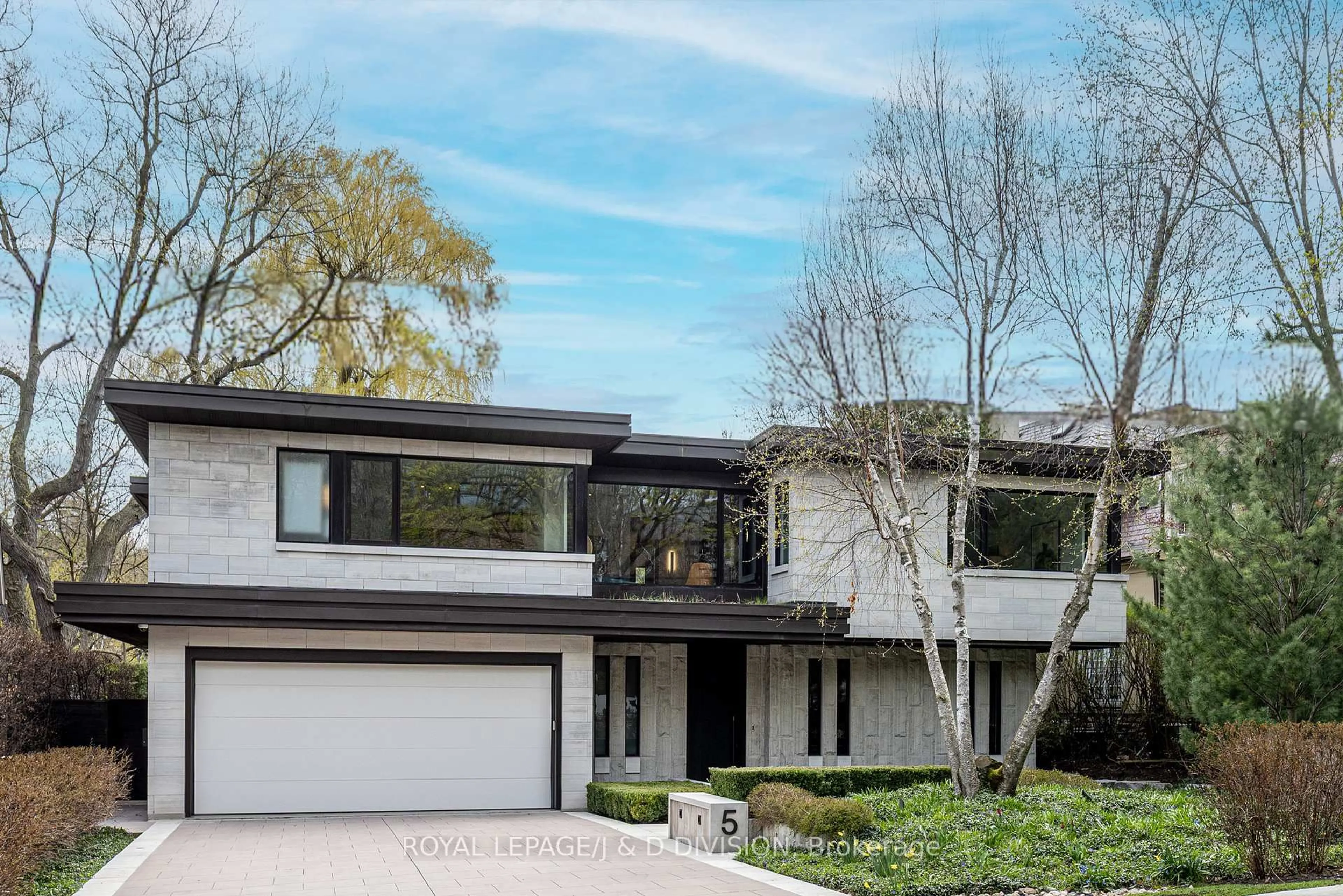 Home with brick exterior material, street for 5 Brookfield Rd, Toronto Ontario M2P 1B1