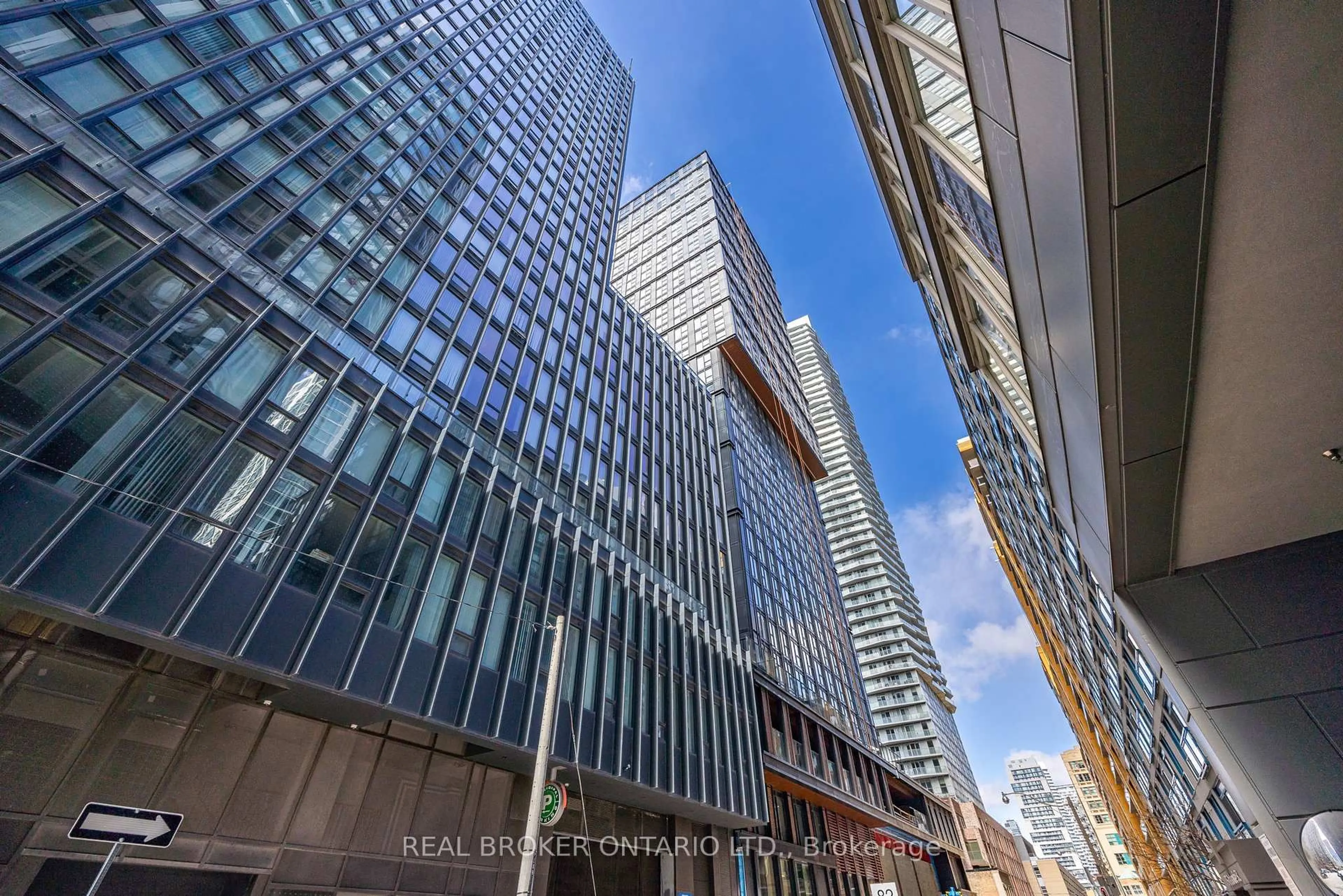 Unknown for 82 Dalhousie St #2006, Toronto Ontario M5B 0C5