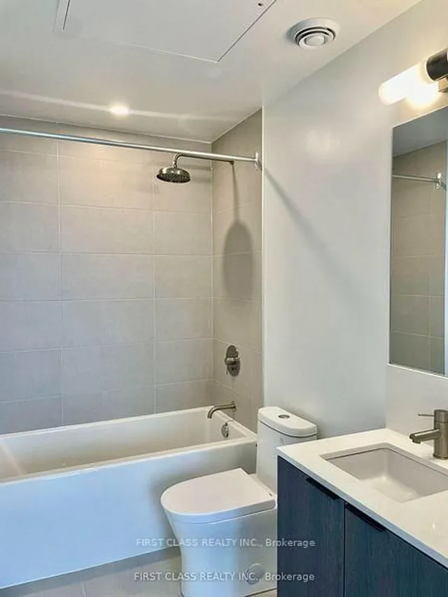 55 Mercer St #3215, Toronto 4
